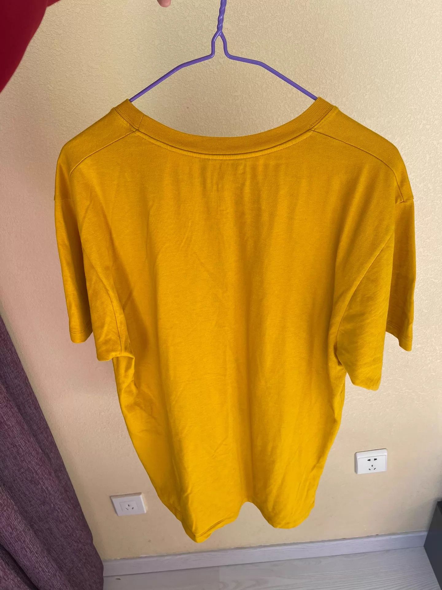 Gucci Gucci T-Shirt XS Fits L Like New Yellow Big Logo Cartoon Size US XS / EU 42 / 0 - 2 Thumbnail