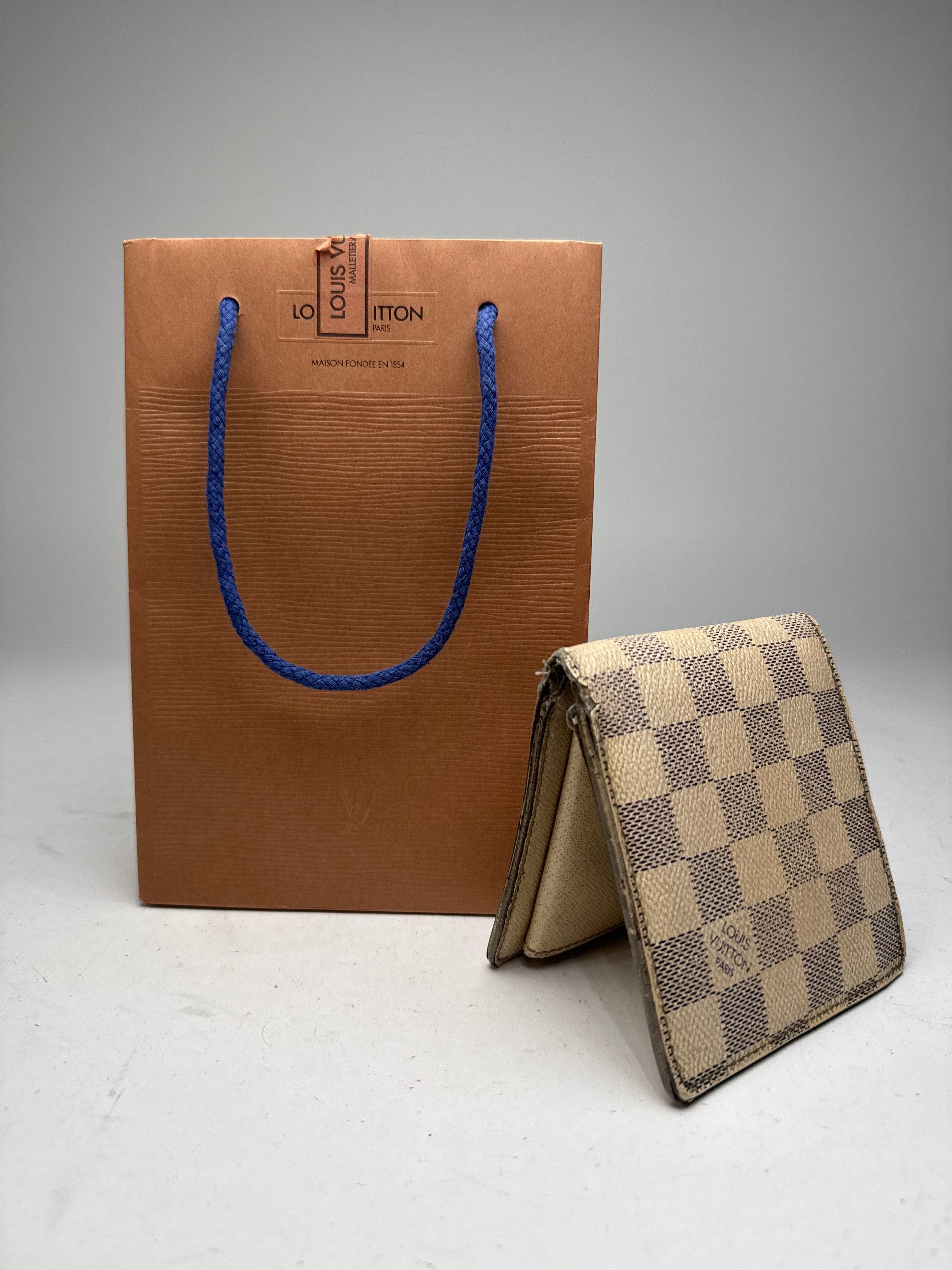 Louis Vuitton Vintage Damier Monogram Flapable Wallet Grey White Size ONE SIZE - 1 Thumbnail