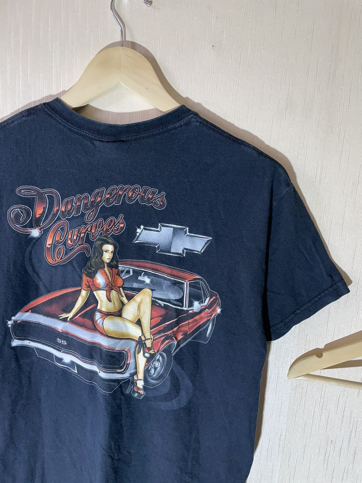Vintage Chevrolet Dangerous Curves vintage streetwear T shirt Size US M / EU 48-50 / 2 - 3 Thumbnail