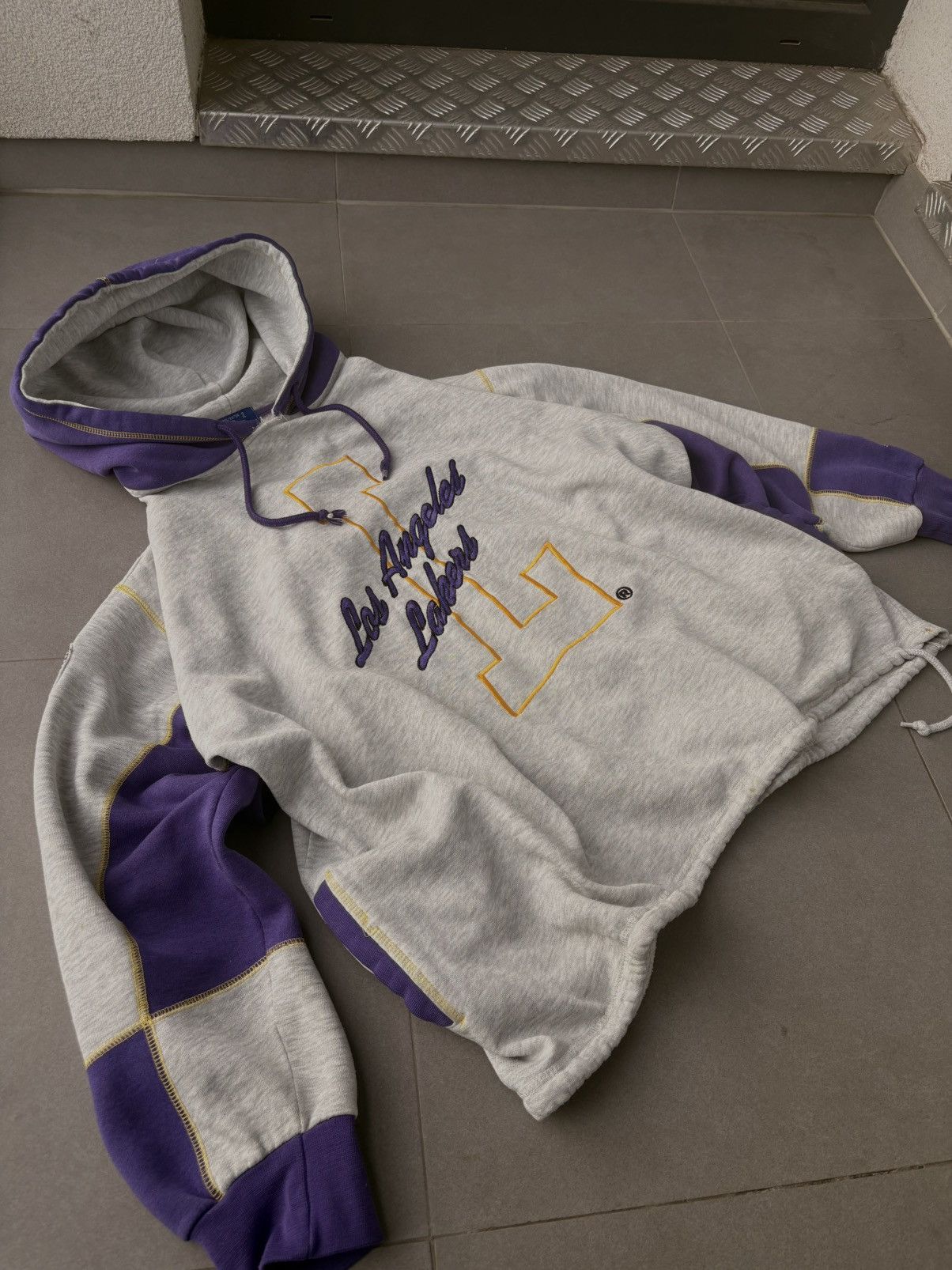 NBA Vintage hoodie LA Lakers Starter 90’s Made in Korea Size US XL / EU 56 / 4 - 2 Thumbnail