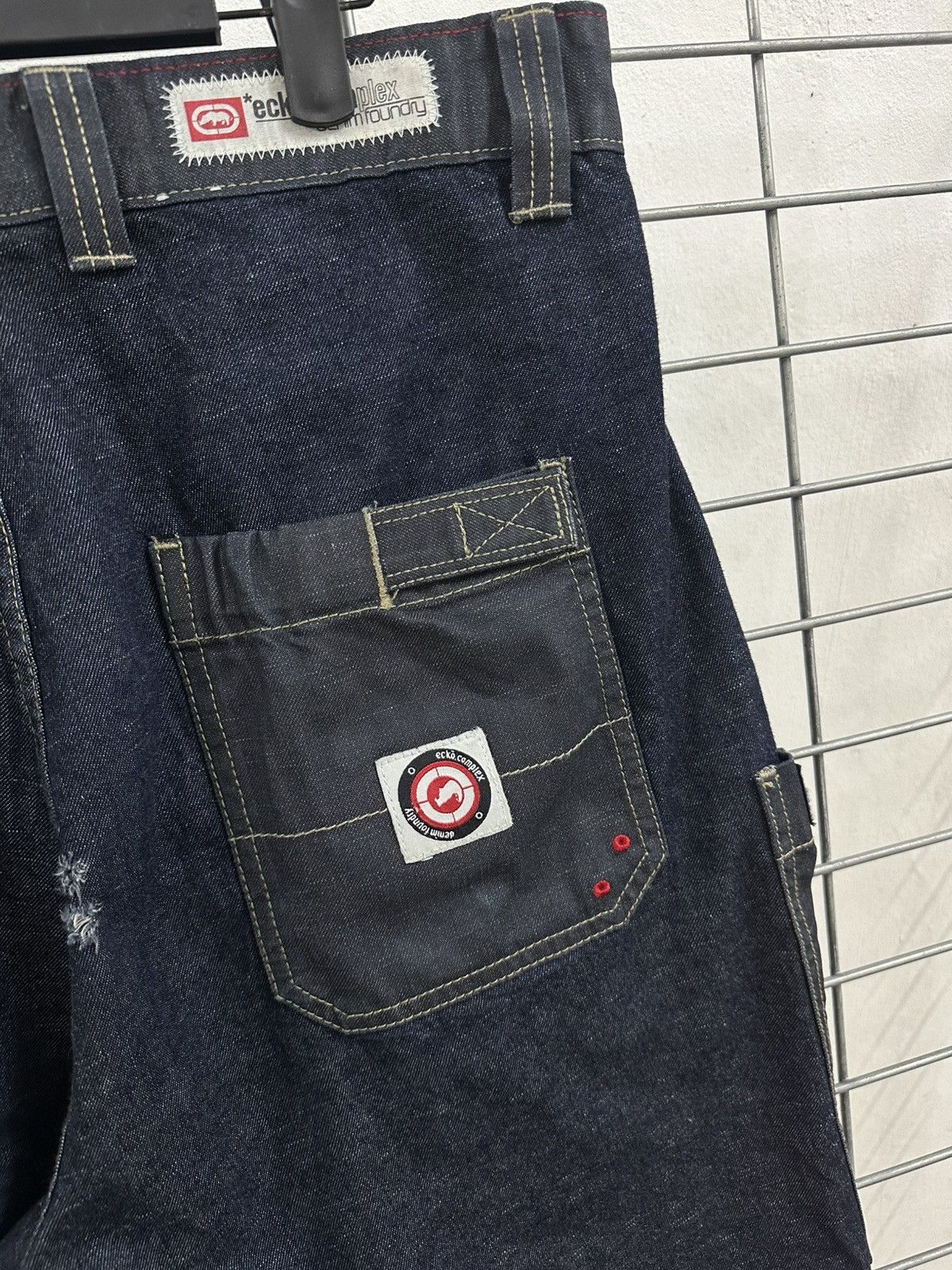 Ecko Unltd. Rare And Beautiful Ecko Unltd. Big Front Pocket Cargo Jorts Size US 34 / EU 50 - 11 Thumbnail
