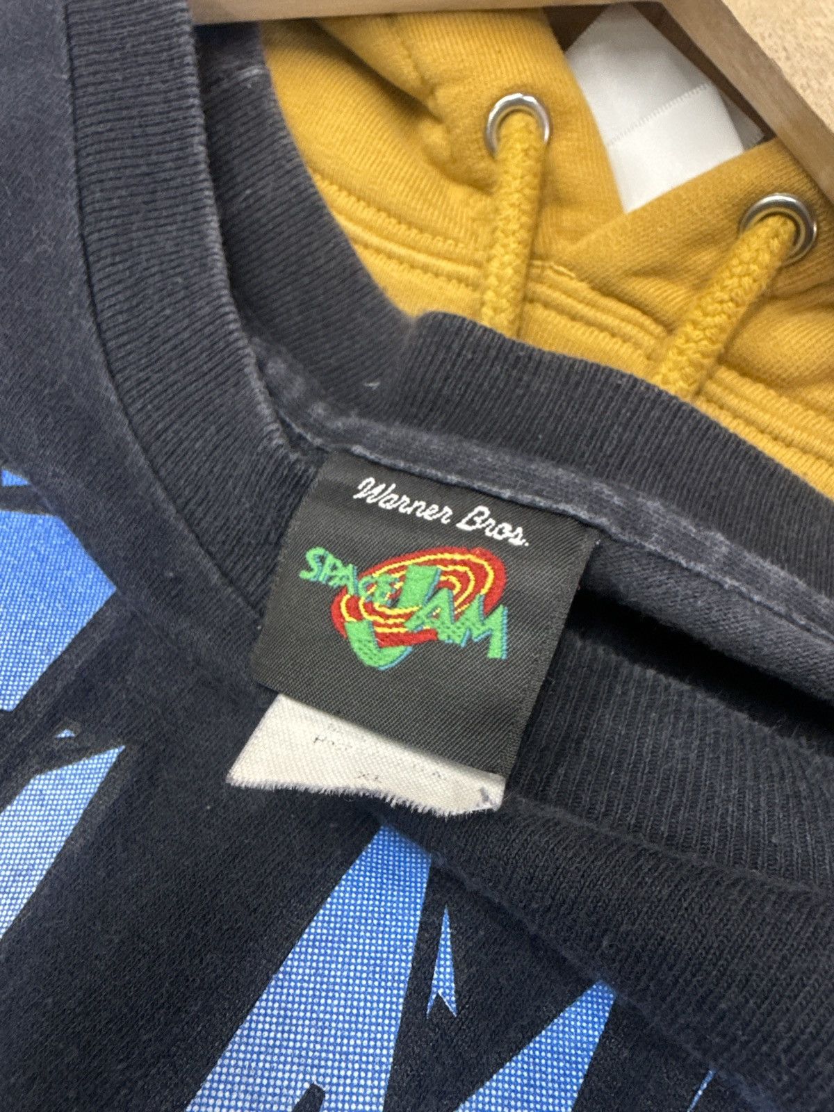 Vintage Vintage Space Jam LongSleeve Size US XL / EU 56 / 4 - 4 Thumbnail