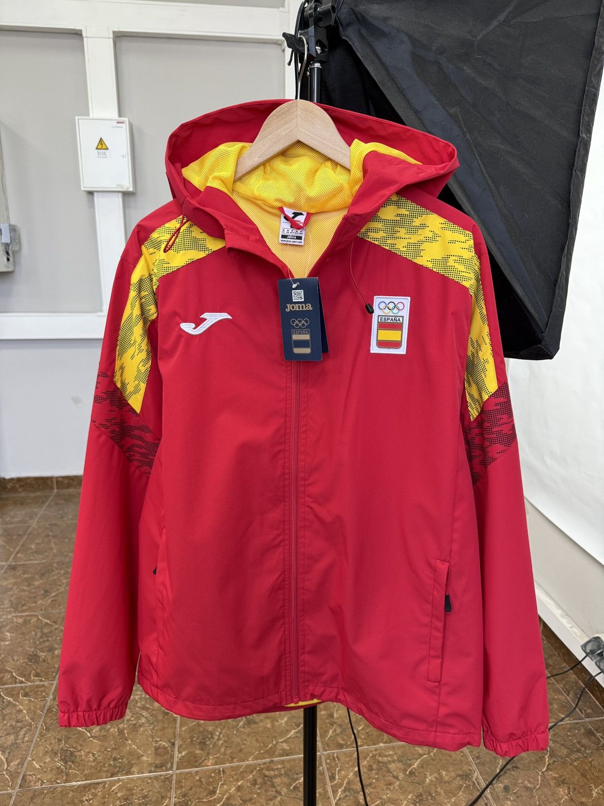 Joma NEW❗️🇪🇸 Joma Spain 2026 Olympic Team Official Jacket España Size US M / EU 48-50 / 2 - 1 Thumbnail
