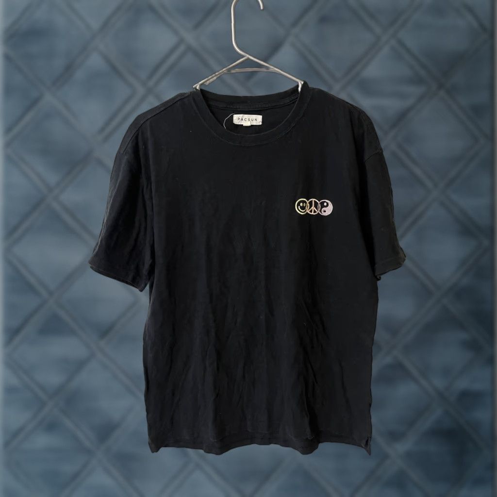 Pacsun PacSun Peace Sign Graphic Black T-Shirt Size M Unisex Graphic Print Limited Edition Short Sleeve Crew Neck Cotton Knit Men Size US M / EU 48-50 / 2 - 1 Thumbnail