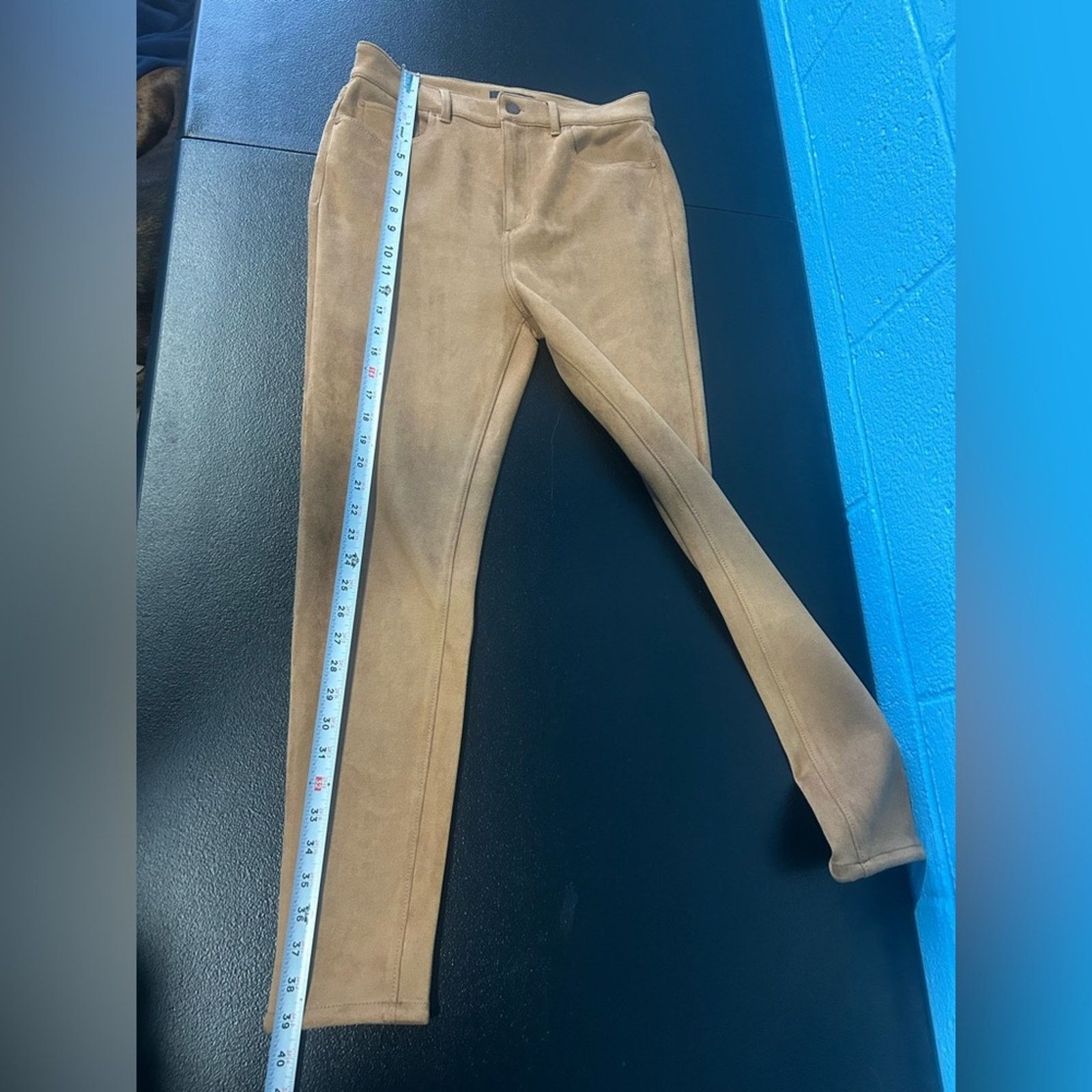 Ann Taylor Ann Taylor Sculpting Pocket Faux Suede High Rise Pants 8 Size 30" / US 8 / IT 44 - 7 Thumbnail
