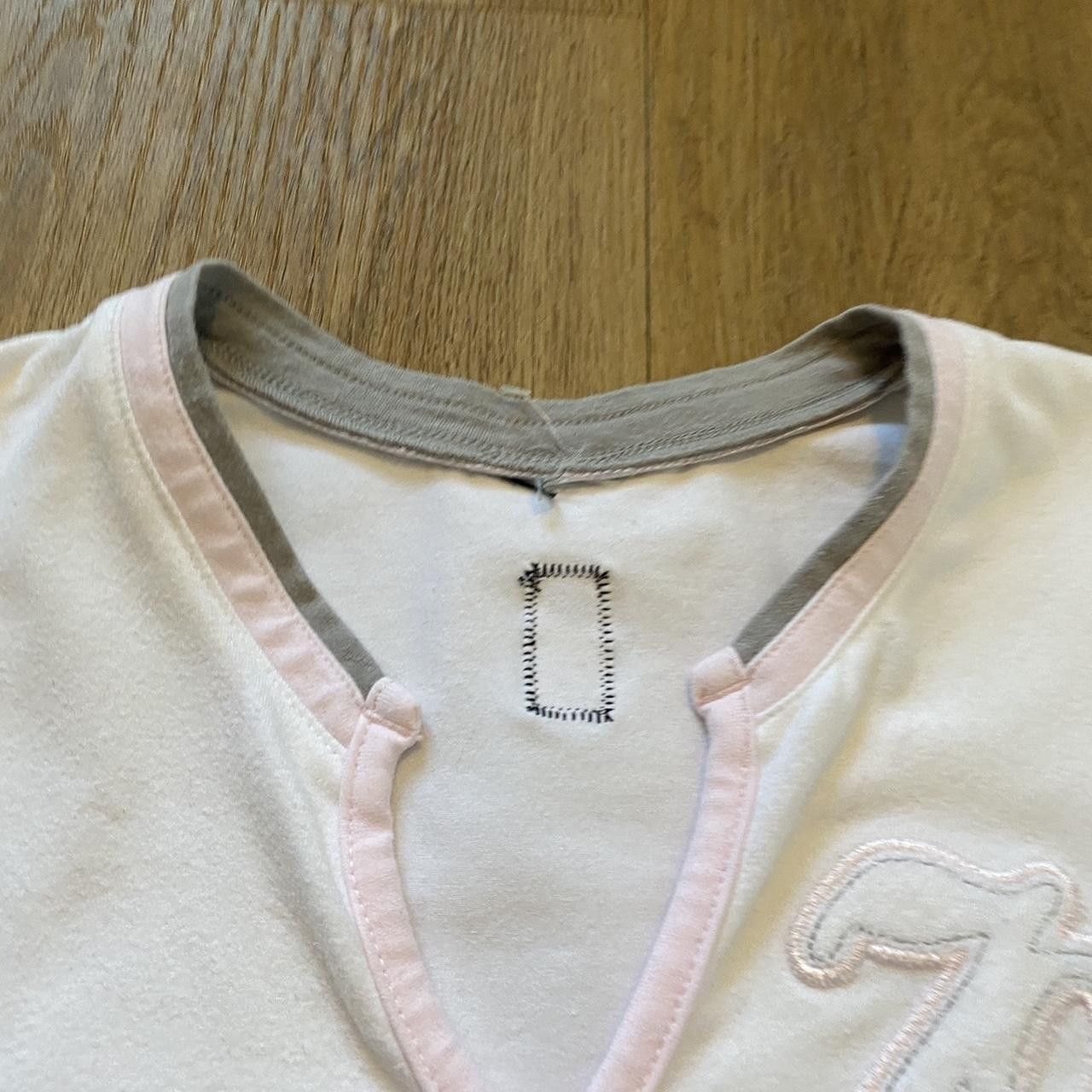 Nike Nike white and pink t-shirt with a Y2K vibe Size US XS / EU 42 / 0 - 4 Thumbnail