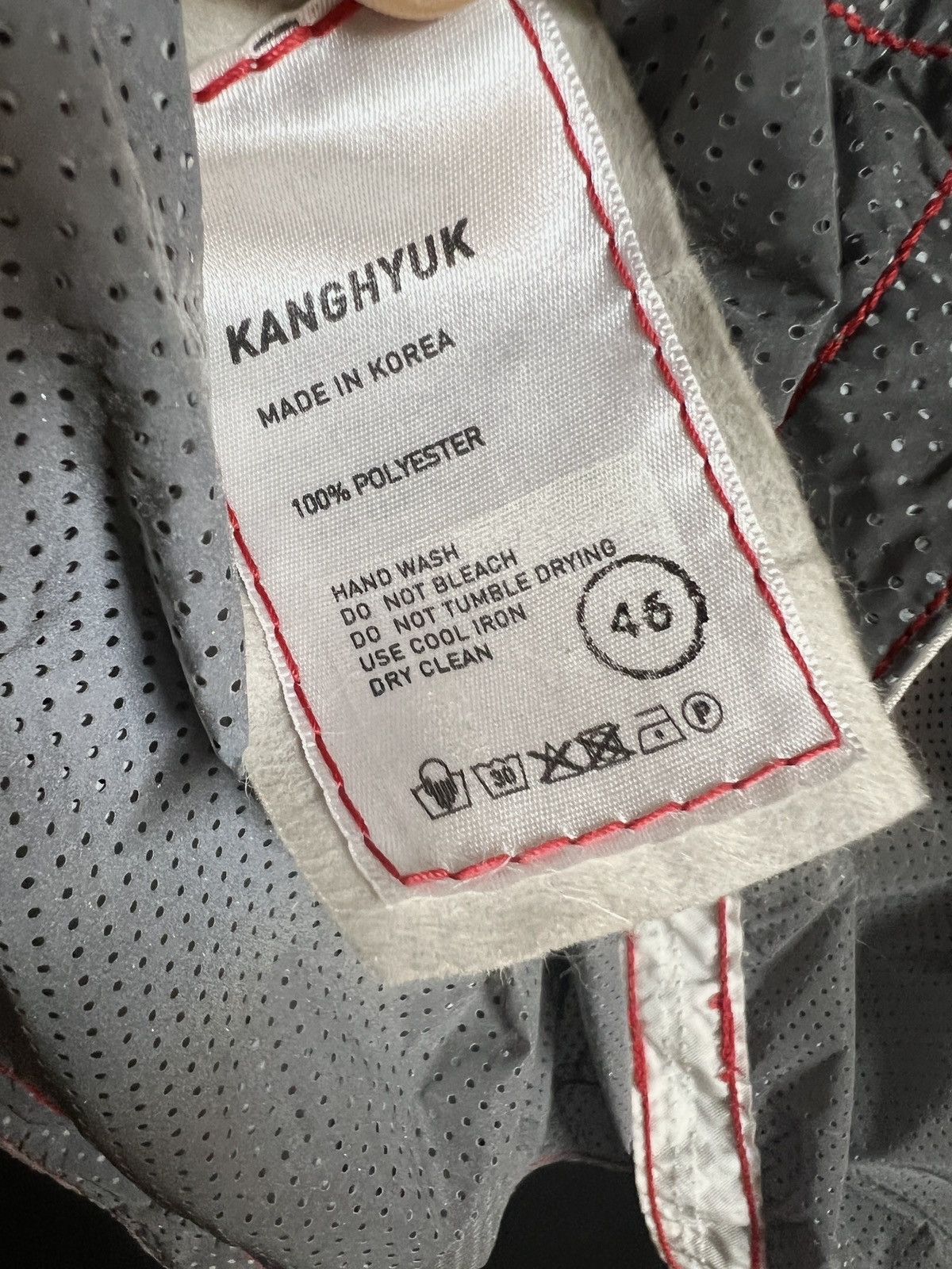 KANGHYUK Reflective collar short sleeve T-shirt Size US M / EU 48-50 / 2 - 9 Thumbnail