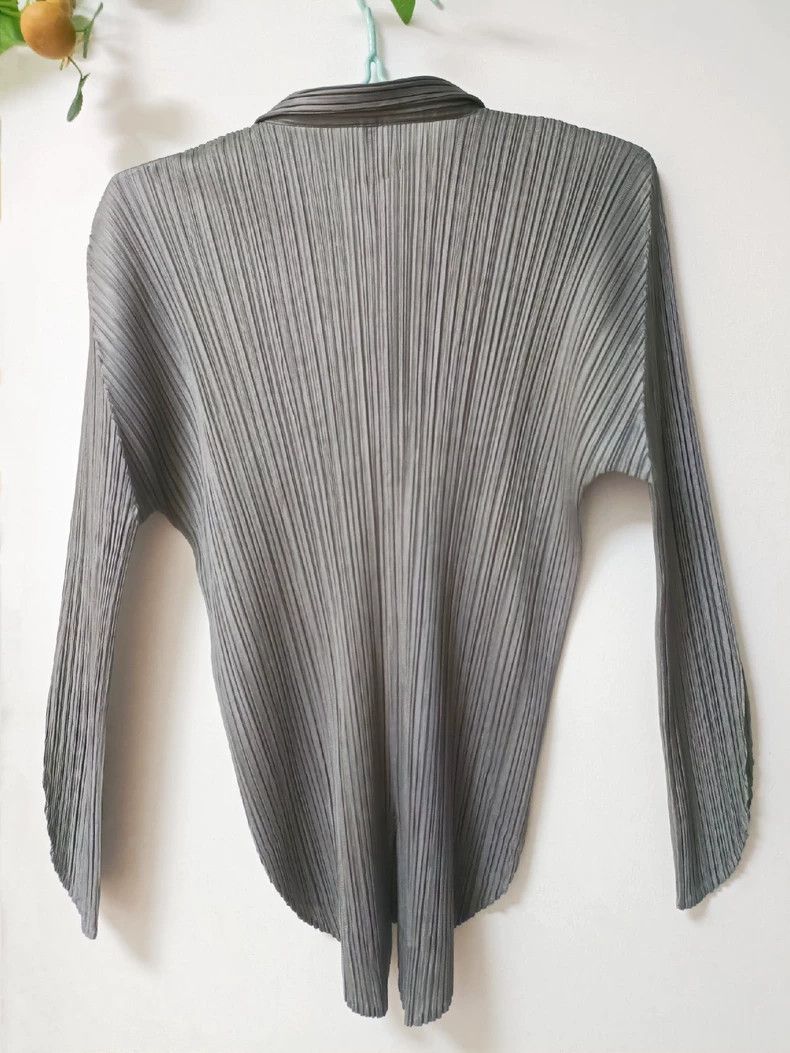 Issey Miyake Issey Miyake size:3 Grey cardigan Size XS / US 0-2 / IT 36-38 - 8 Thumbnail