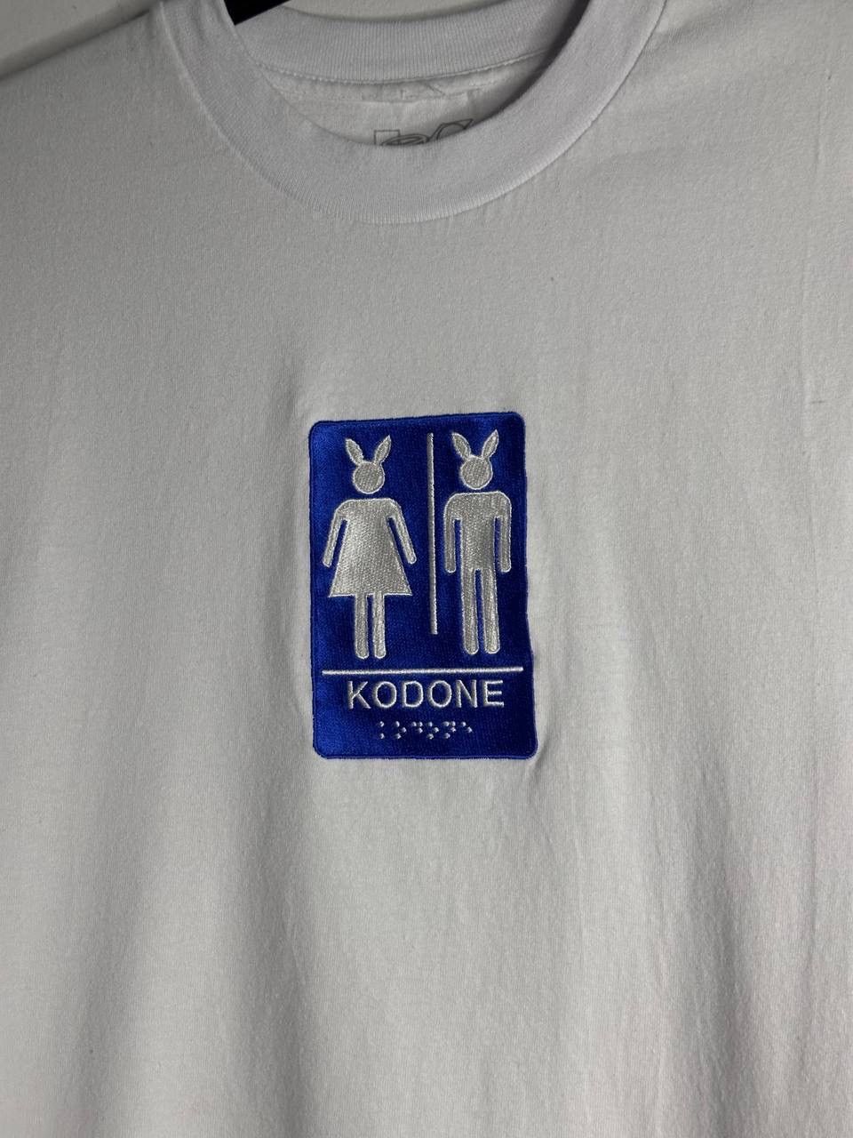 Kodone Kodone White Graphic T-Shirt Bunny Logo Embroidered Unisex Size US M / EU 48-50 / 2 - 3 Thumbnail