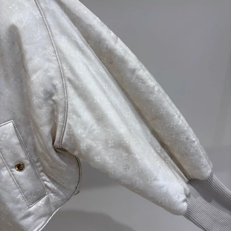 Louis Vuitton Louis Vuitton SS24 logo full print cropped turtleneck jack Size XS / US 0-2 / IT 36-38 - 4 Thumbnail