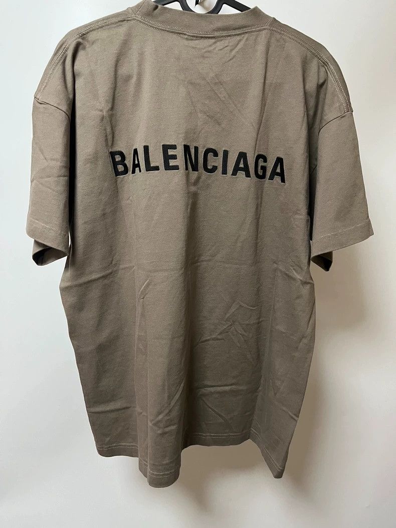 Balenciaga Balenciaga Brown front and back logo slogan short sleeves Size US M / EU 48-50 / 2 - 2 Thumbnail