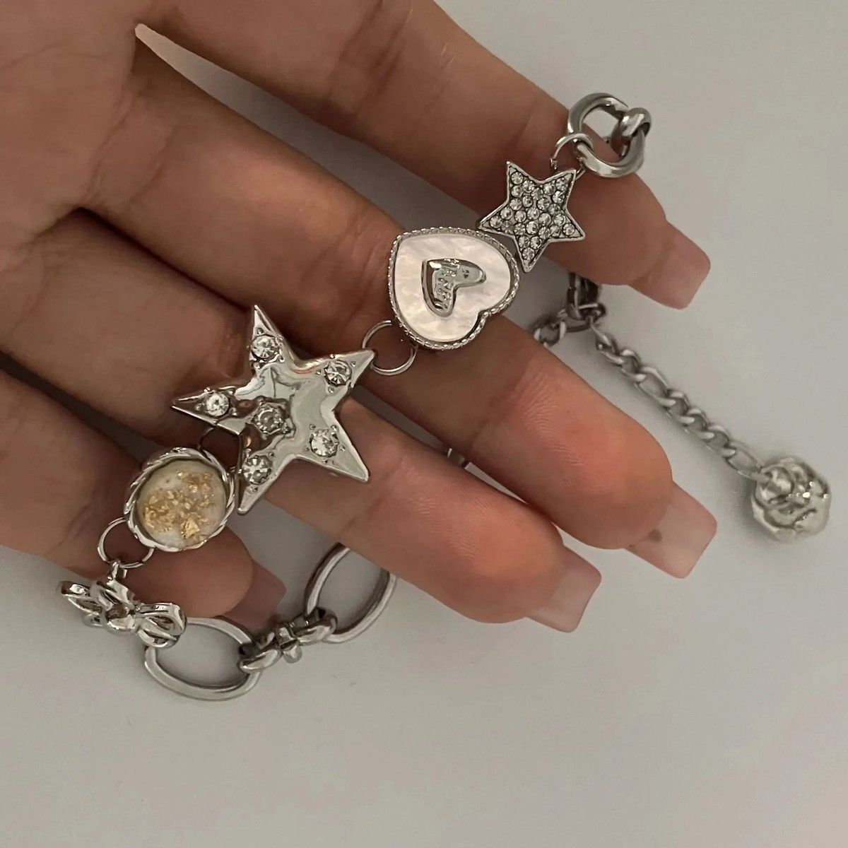 Designer × Jewelry × Vintage Aesthetic Heart Star Chain Bracelet Size ONE SIZE - 5 Thumbnail