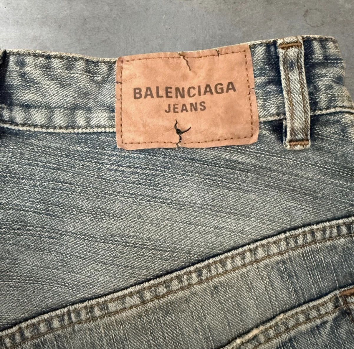 Balenciaga balenciaga pull up jeans Size US 31 - 1 Thumbnail