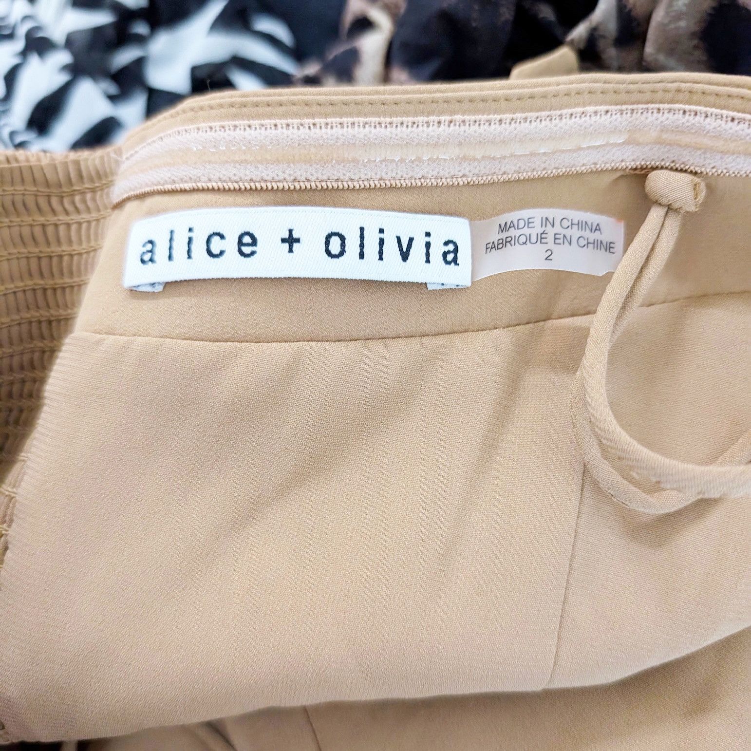 Alice + Olivia Alice + Olivia Sachiko Strapless Cargo Utility Size 26" / US 2 / IT 38 - 3 Thumbnail