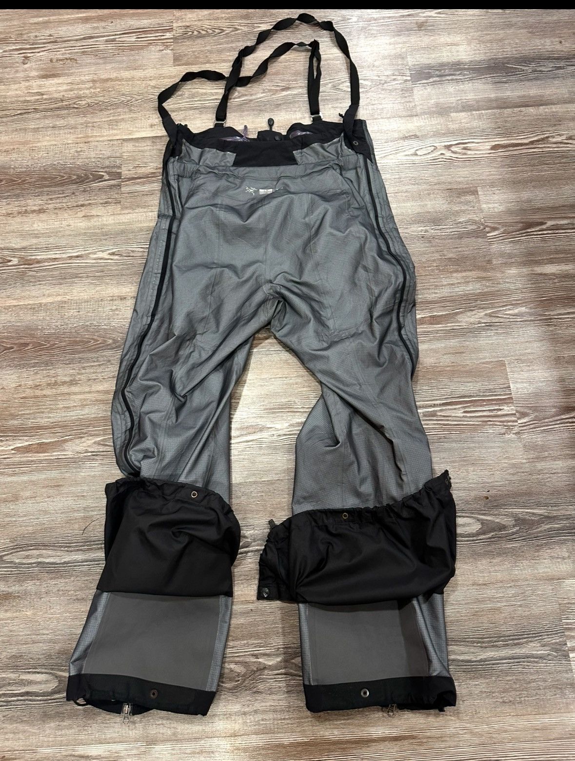 Arc'teryx × Goretex Arc’teryx women’s gore Tex pants size L Size 27" / US 4 / IT 40 - 5 Thumbnail