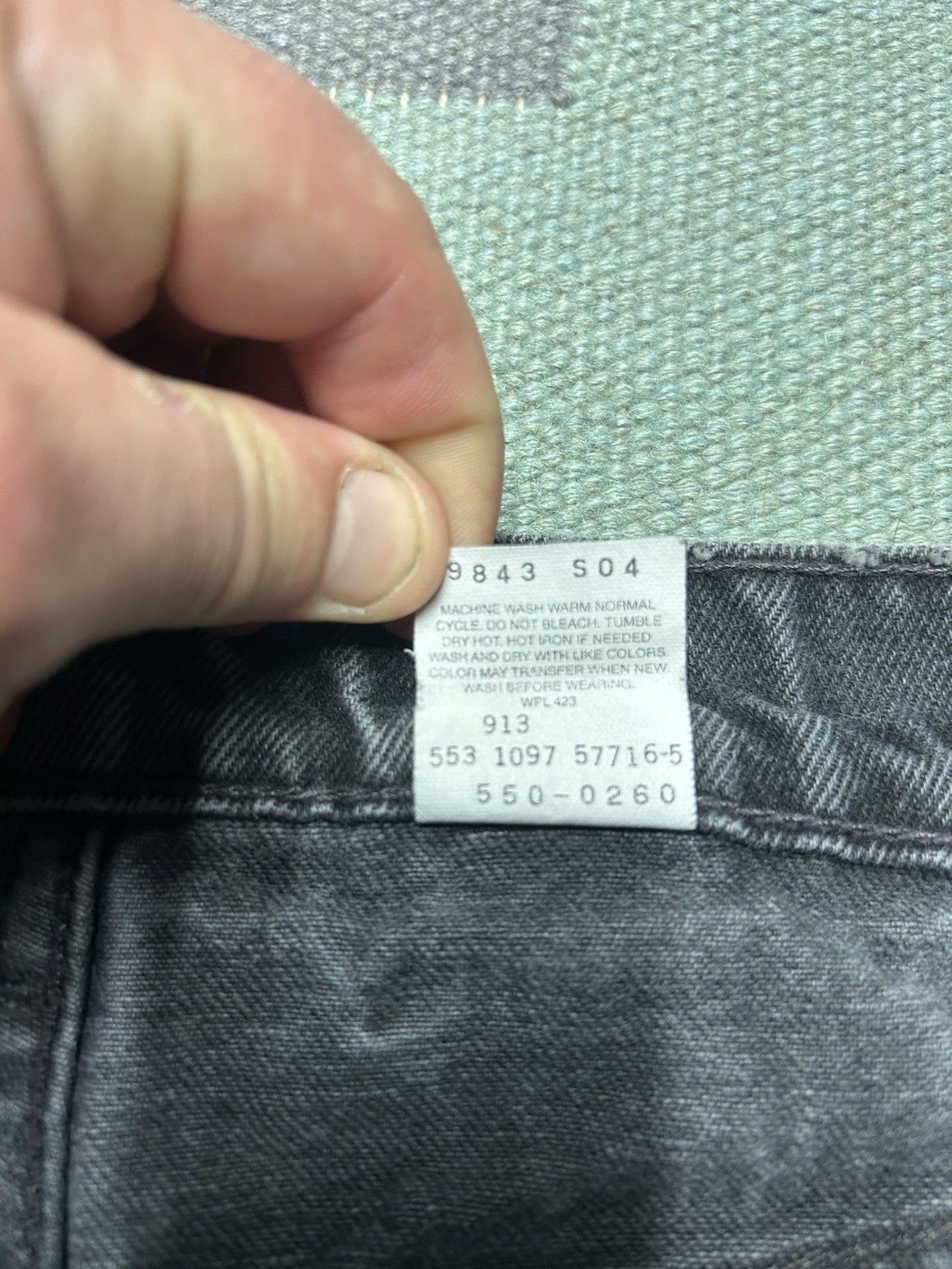 Vintage Vintage 90s Levi’s 550 jeans relaxed faded distressed 30x31 Size US 30 / EU 46 - 9 Thumbnail