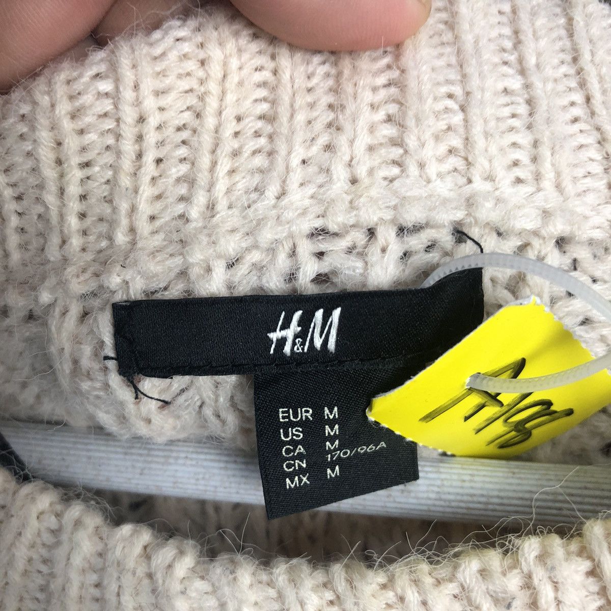 Homespun Knitwear × Vintage H&M Cream baggie sweatshirt Knitwear #A198 Size M / US 6-8 / IT 42-44 - 9 Thumbnail