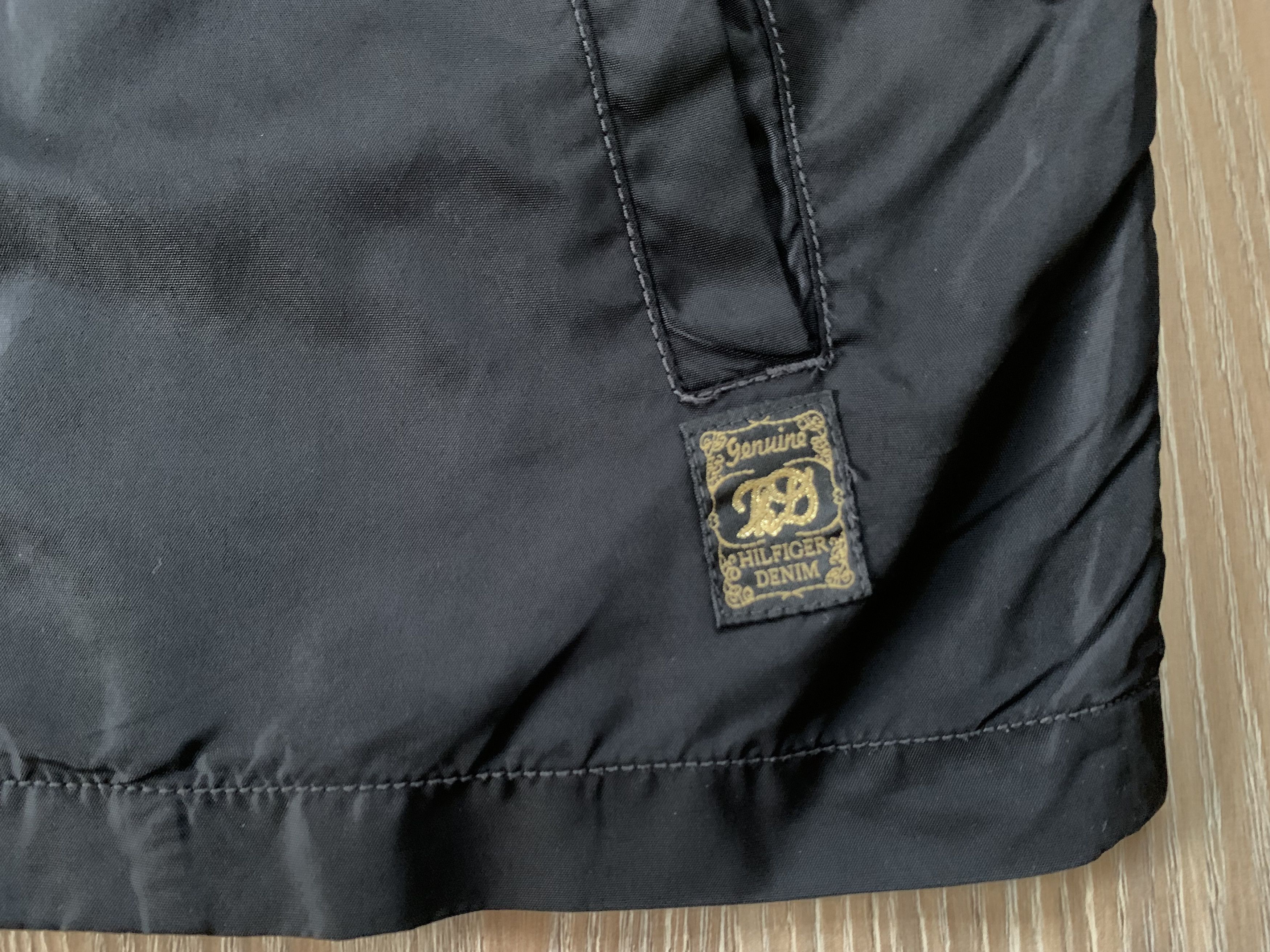 Tommy Hilfiger × Vintage Tommy Hilfiger Denim Black Zip Windbreaker Jacket Size US M / EU 48-50 / 2 - 7 Thumbnail