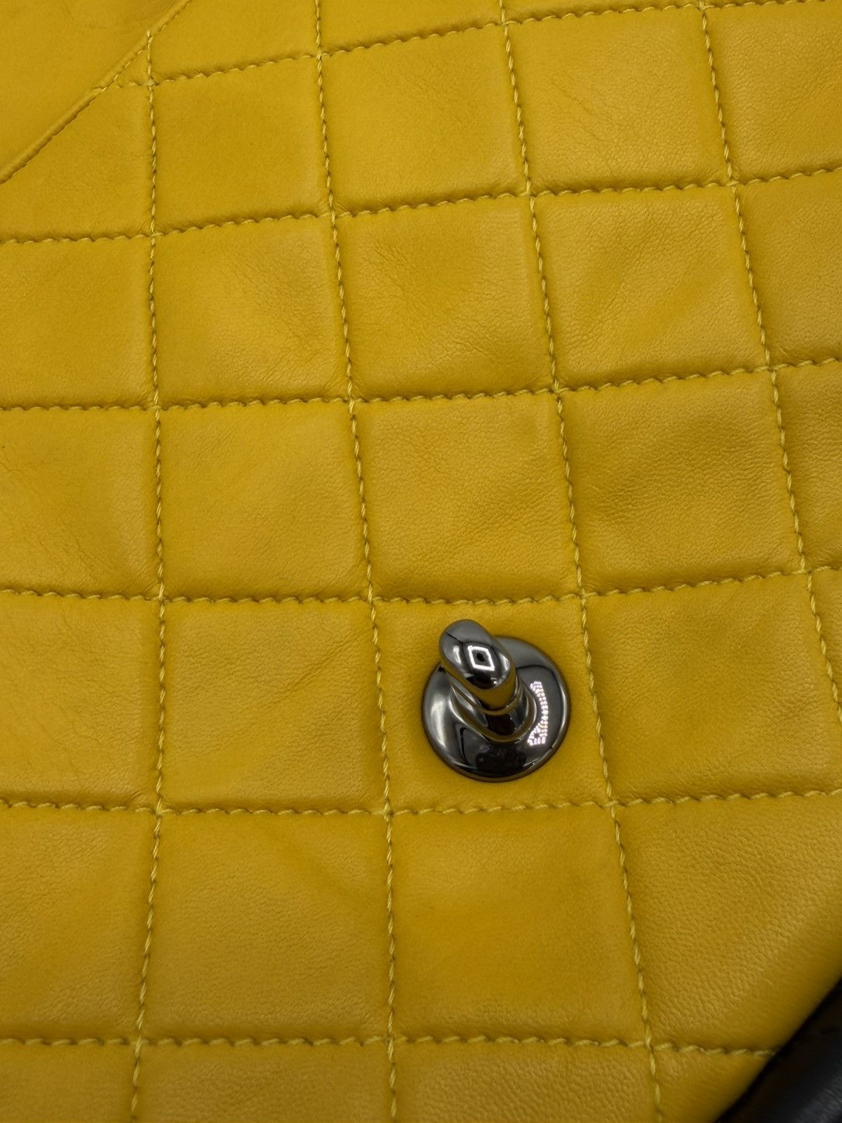 Chanel RARE Chanel SS13 Hula Hoop Flap bag Size ONE SIZE - 15 Thumbnail