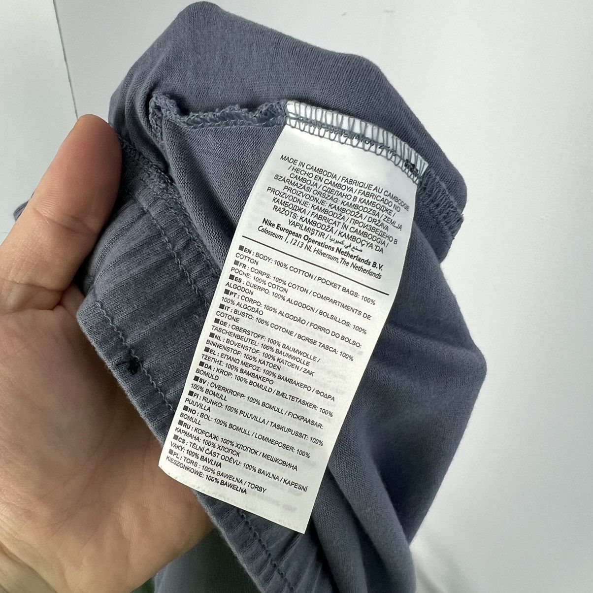 Nike Vintage Nike Mini Logo Cotton Baggy Shorts Streetwear Style Size US 38 / EU 54 - 5 Thumbnail