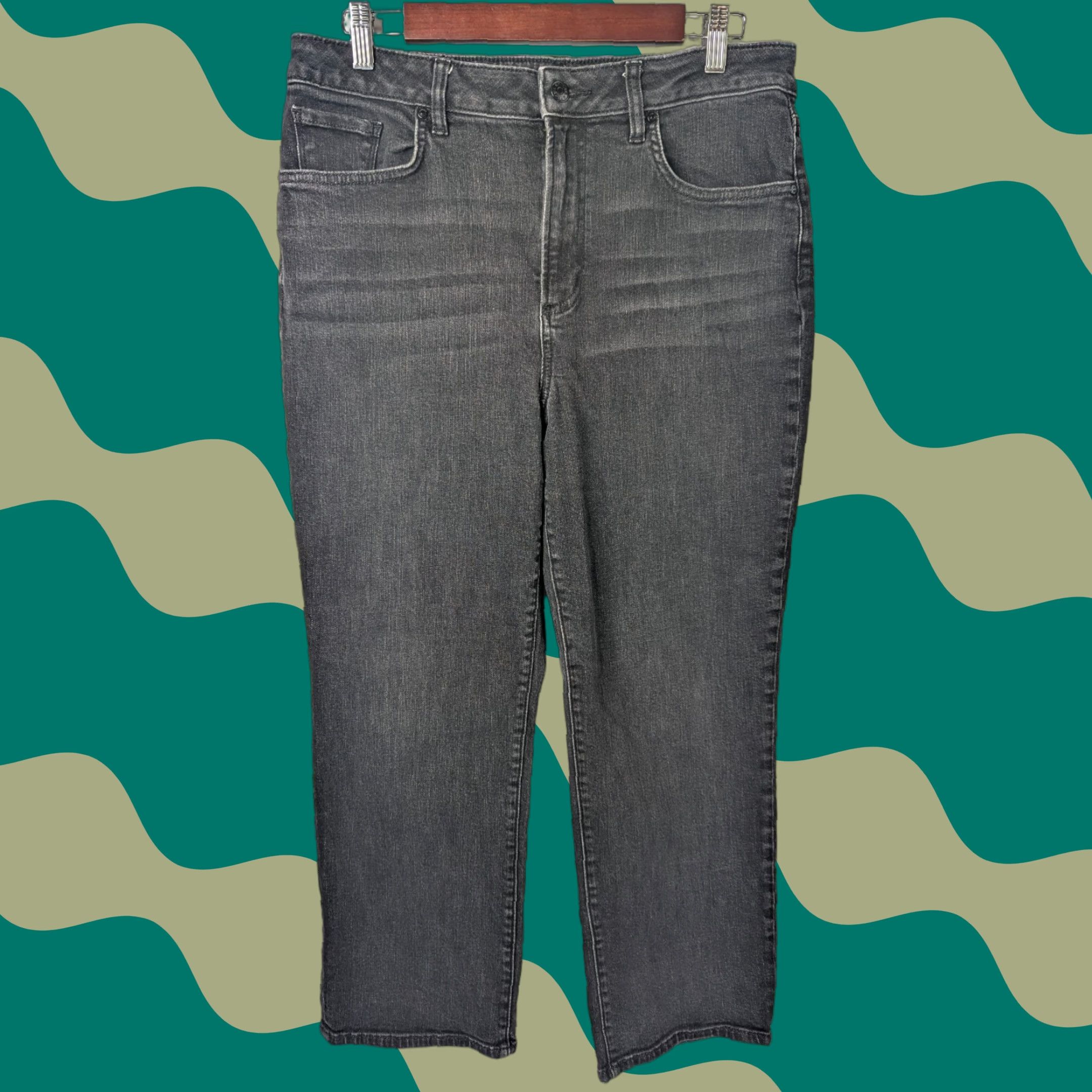 Vintage Chico's Jeans Main: Chico's High Rise Straight Leg Crop Charcoal Wash Size L Jeans Black Denim Women Regular 2 XS? Size 36" / US 14 / IT 50 - 1 Thumbnail