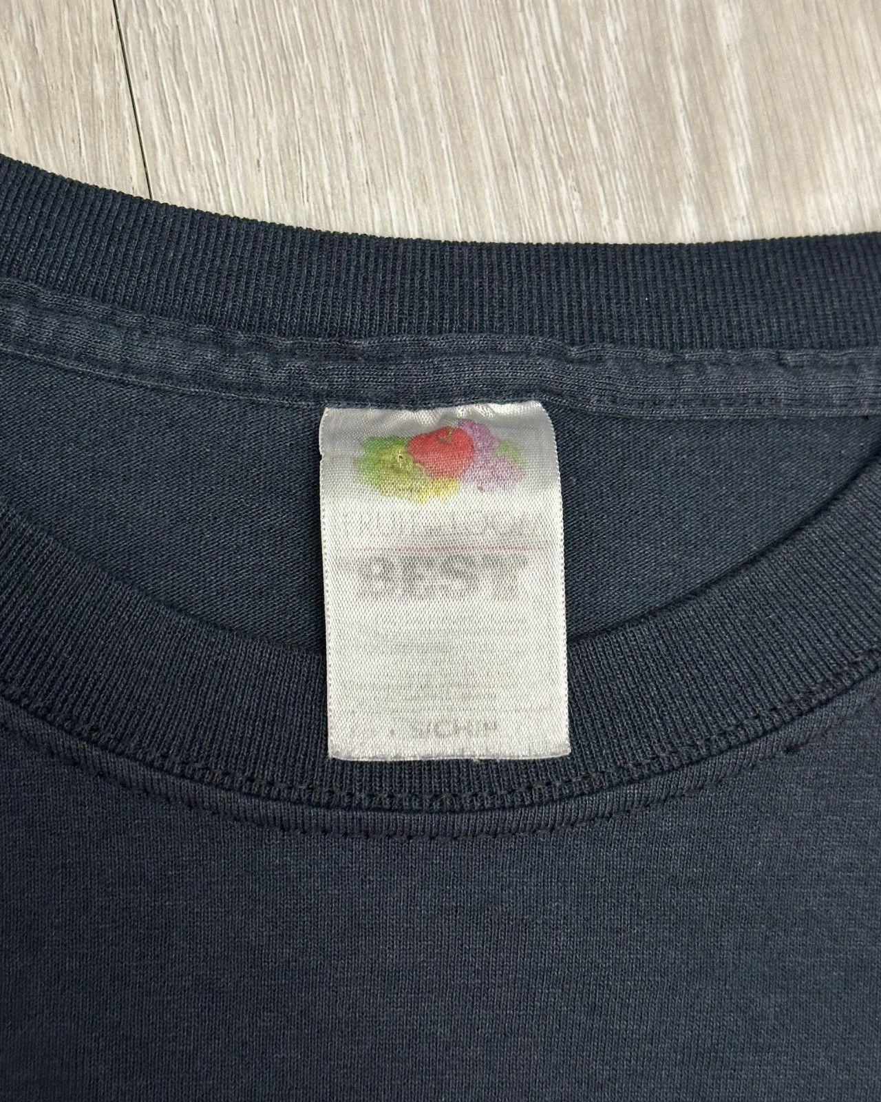 Vintage Vintage Italy Italia Numero Uno Faded Black T-Shirt - Small Size US S / EU 44-46 / 1 - 4 Thumbnail