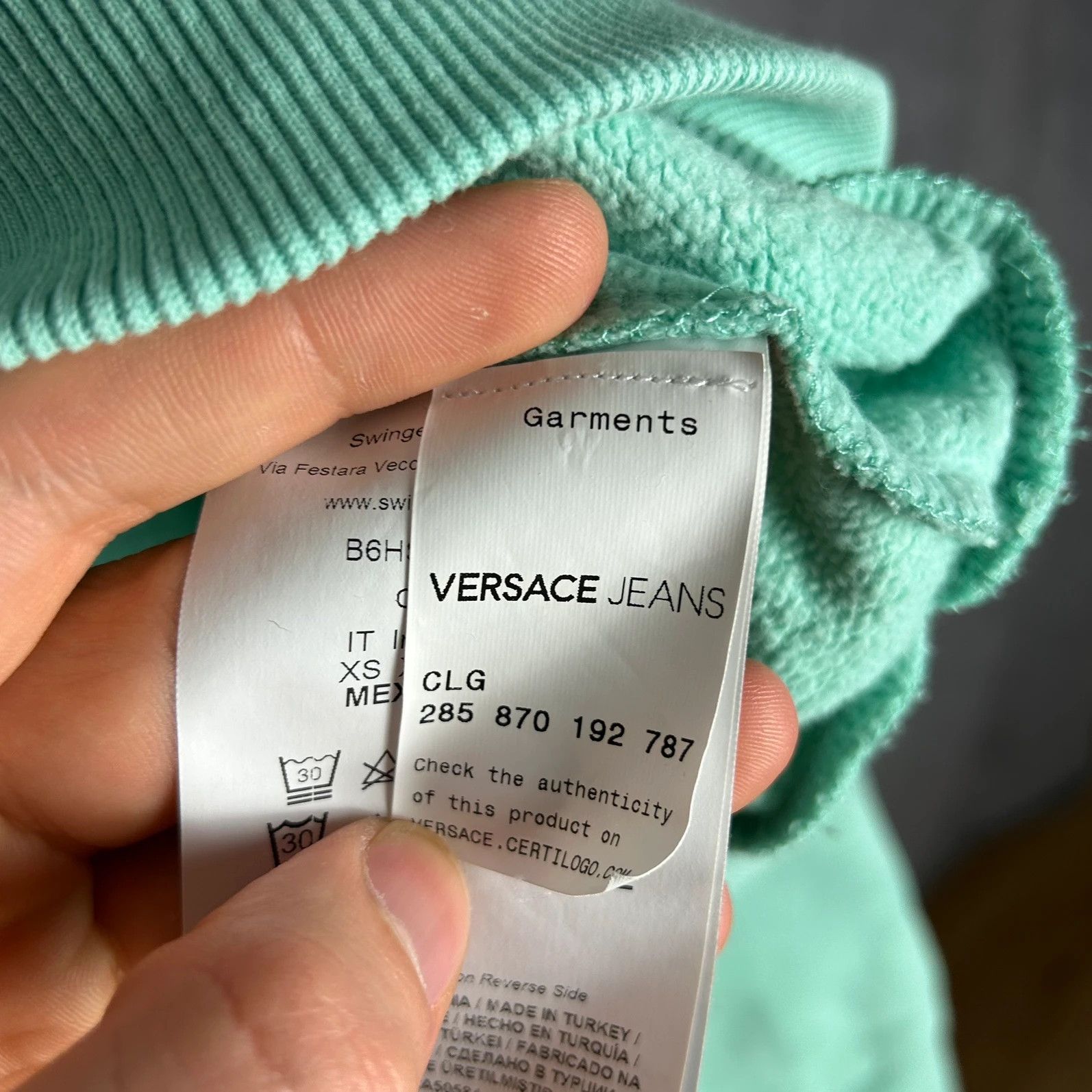 Designer × Versace × Versace Jeans Couture Versace Jeans mint hoodie crop top big logo print spellout Size XS / US 0-2 / IT 36-38 - 6 Thumbnail