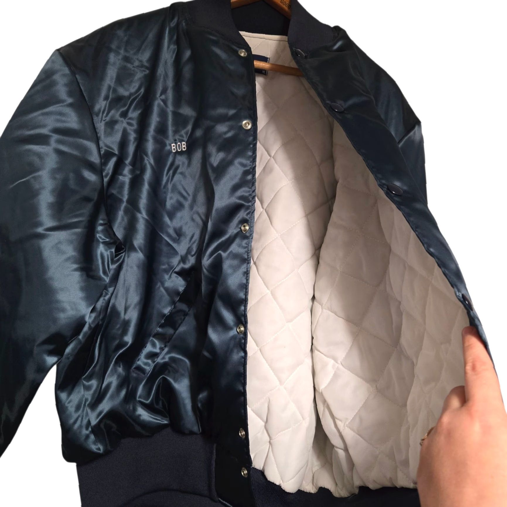 Vintage Vintage Nabisco Brands Inc. XL Blue Satin Bomber Jacket Men's 80s User: Vintage Nabisco Brands Inc. XL Blue Satin Bomber Jacket Men's 80s Size US XL / EU 56 / 4 - 4 Thumbnail