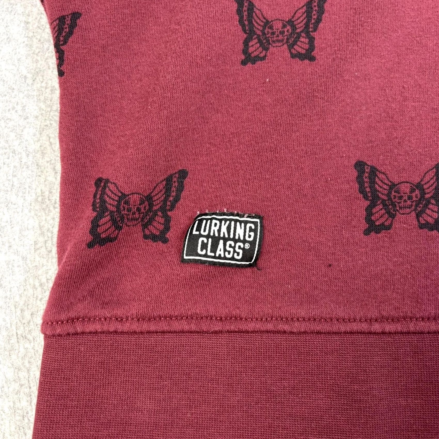 Vintage Lurking Class Hoodie Womens Large Burgundy Skull Butterfly Cropped Lace Up Gothic Pullover Nightwear Top Size L / US 10 / IT 46 - 7 Thumbnail