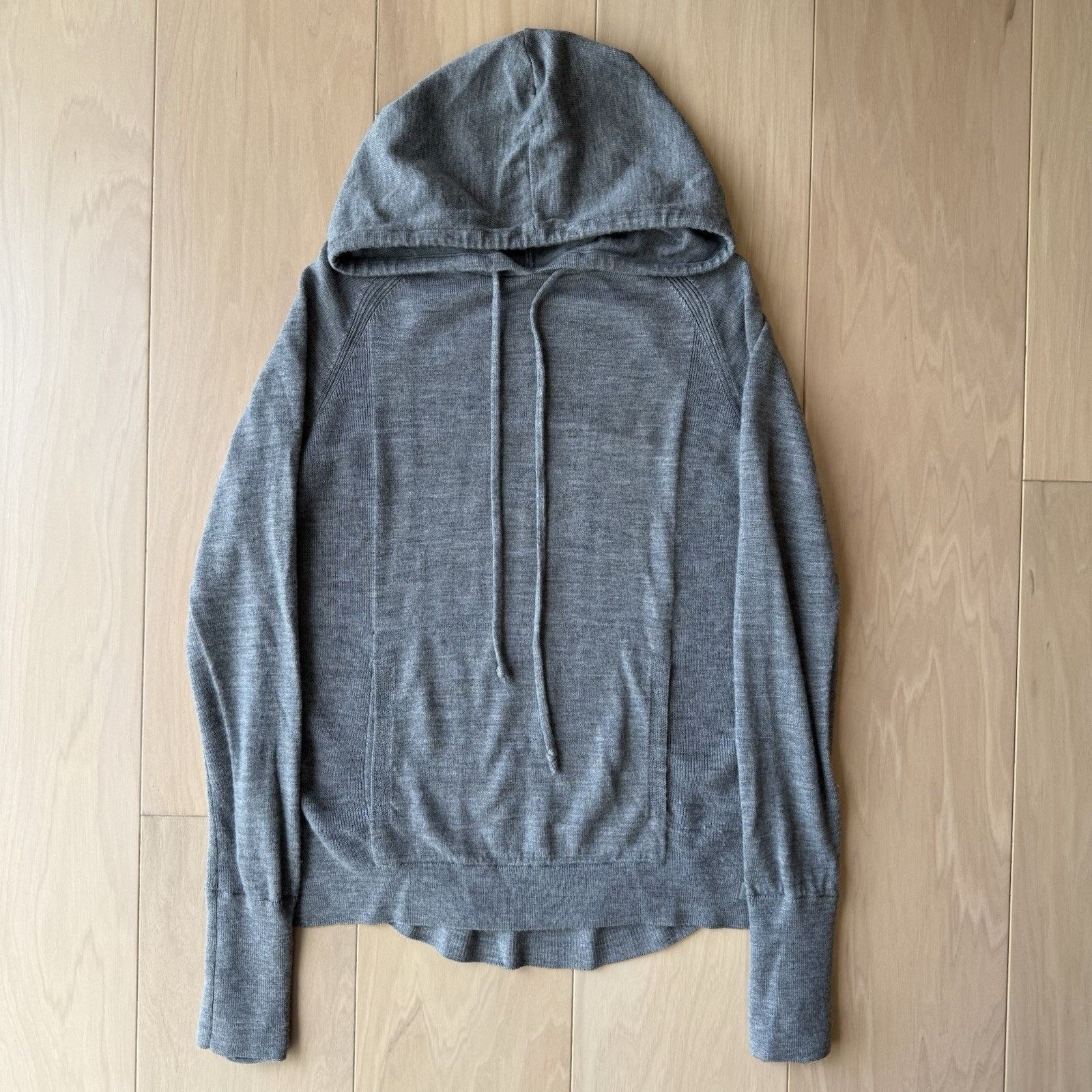 Lululemon Lululemon Merino Wool Hoodie Womens 4 Gray Hooded Pullover Size S / US 4 / IT 40 - 2 Thumbnail