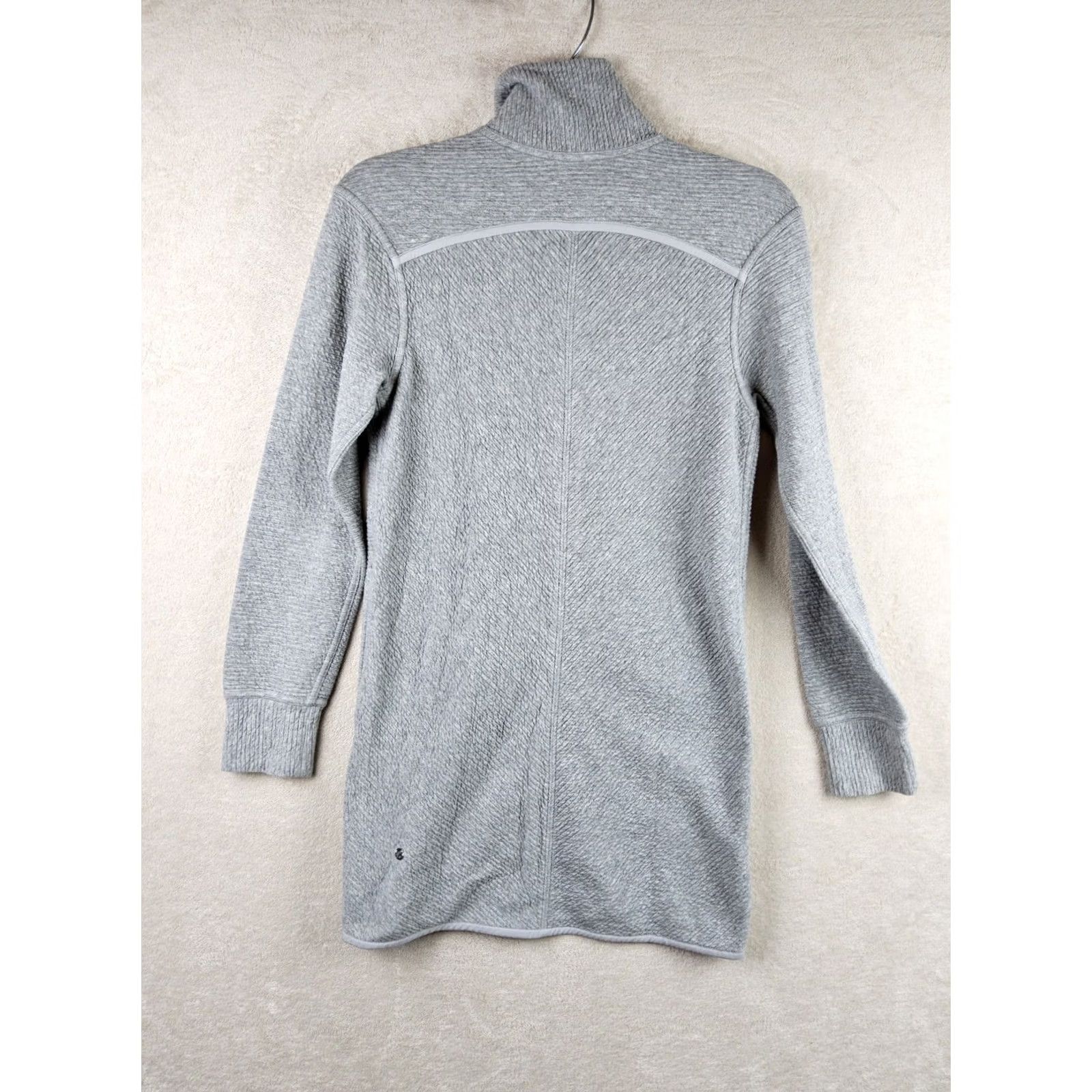 Lululemon Lululemon Jacket Full Zip Sweatshirt Women's Size 2 Gray Size XS / US 0-2 / IT 36-38 - 3 Thumbnail