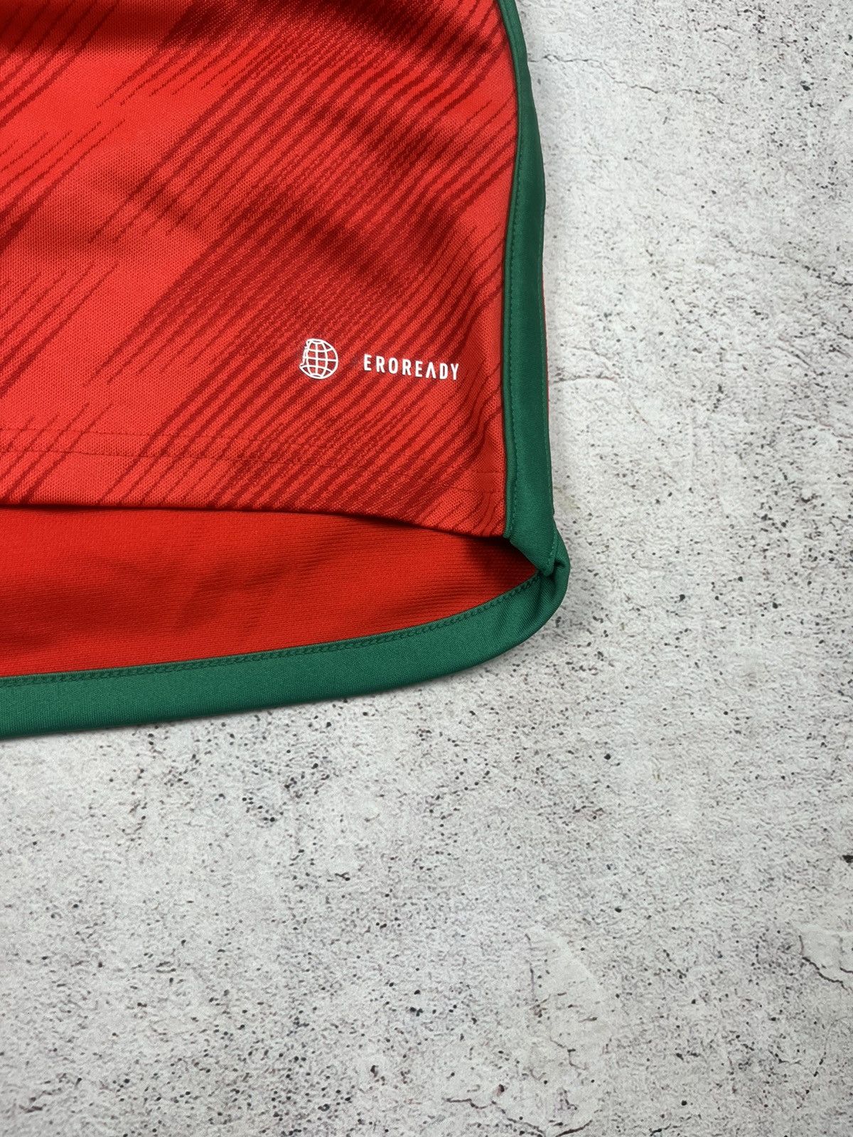 Adidas ADIDAS WALES NATIONAL 2022/2023 HOME SOCCER JERSEY FOOTBALL Size US L / EU 52-54 / 3 - 3 Thumbnail