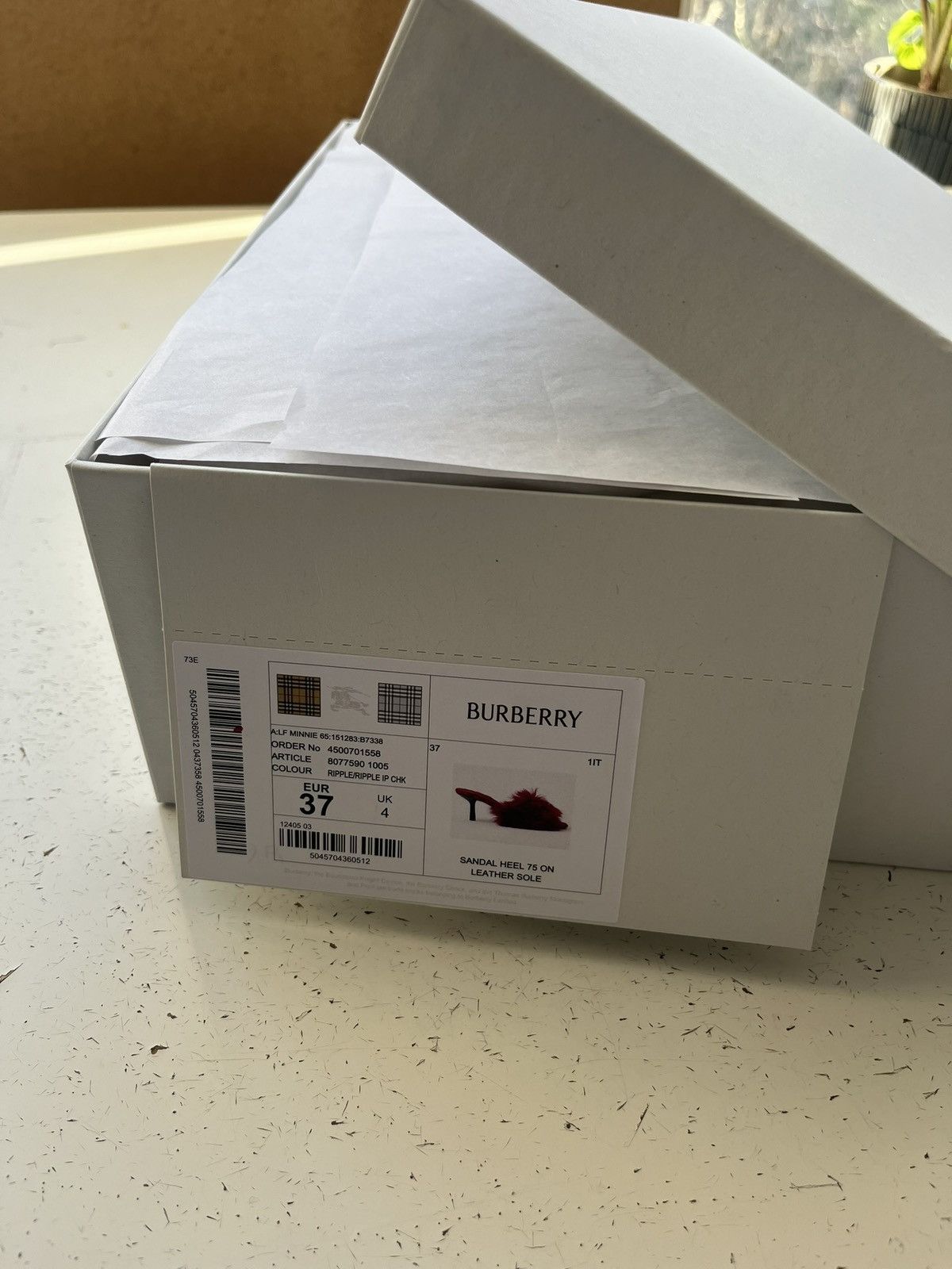 Burberry NWT Eu Size 37 Uk Size 4 Burberry Faux Fur RedHeels Slippers Size US 7 / IT 37 - 2 Thumbnail