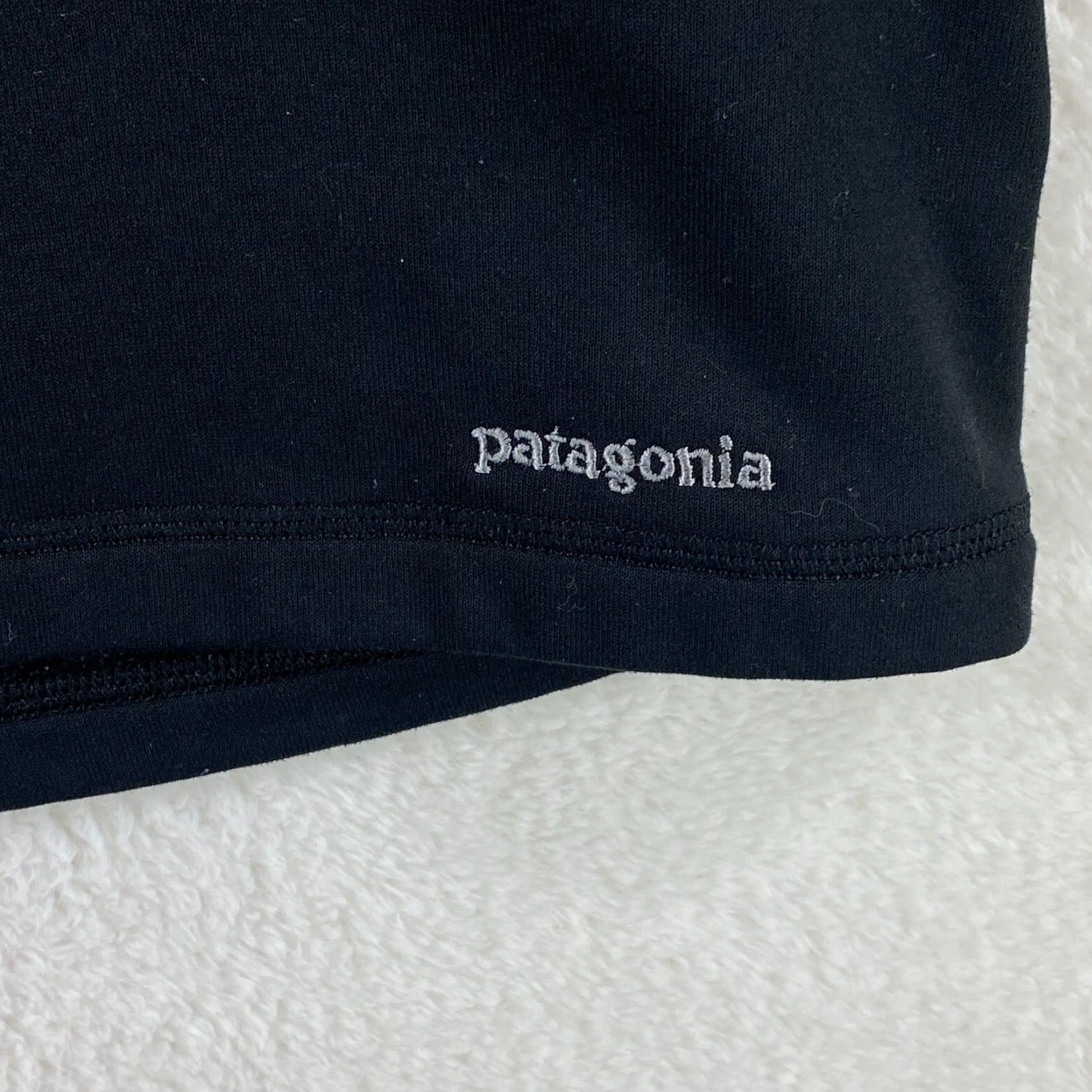 Patagonia Patagonia Mens XL Shirt Capilene Black Fleece Sweatshirt Long Sleeve Pullover Size US XL / EU 56 / 4 - 3 Thumbnail