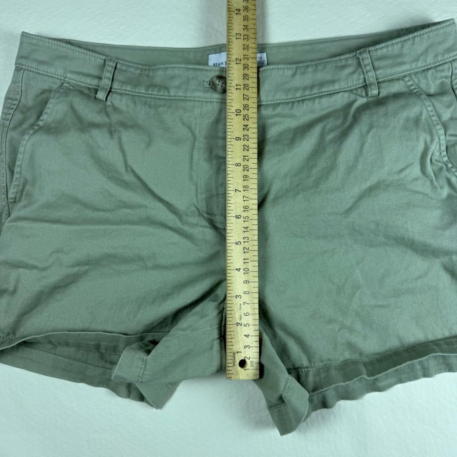 Other LL Bean Signature Women 14 Sage Green Chino Shorts Cotton Size 36" / US 14 / IT 50 - 6 Thumbnail