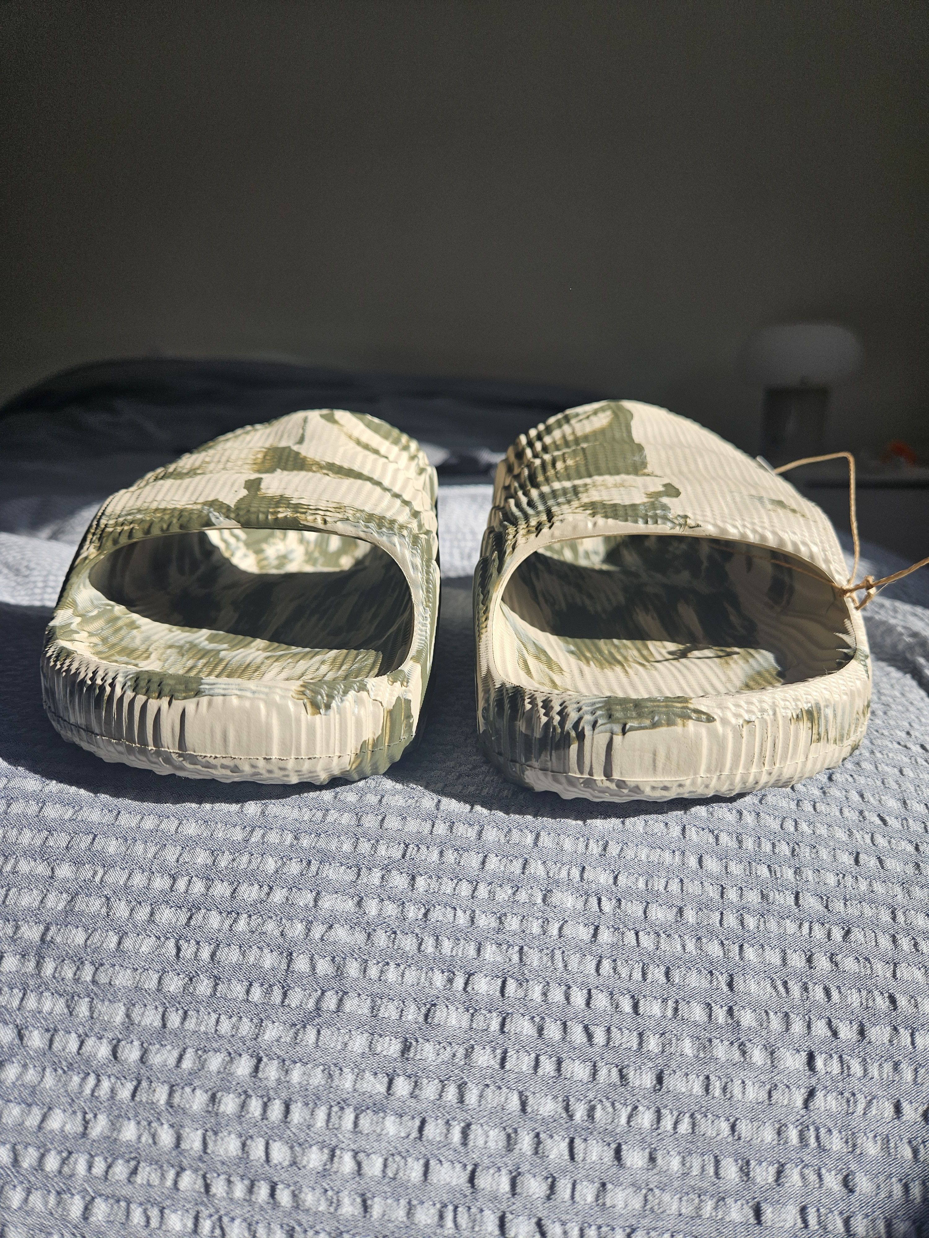 Adidas Adidas Adilette 22 Size US 11 / EU 44 - 4 Thumbnail