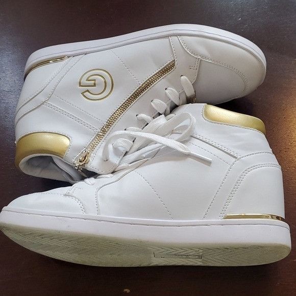 Designer G by Guess Dillin Wedge High Top Athletic Sz. 8.5 Sneaker Size US 8.5 / IT 38.5 - 4 Thumbnail