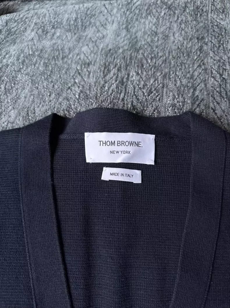 Thom Browne Thom Browne Gold-buttoned cardigan jacket 2505-Nextarrow Size US M / EU 48-50 / 2 - 3 Thumbnail