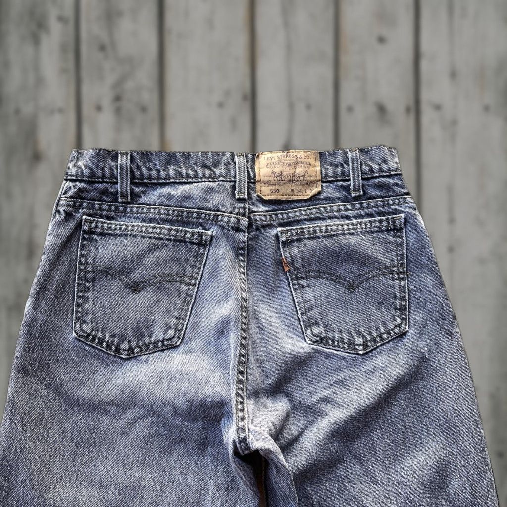 Levi's VINTAGE Levi's Jeans Men 550 Tapered Relaxed Fit 32x35 Black Denim 90s Orange Tab Logo Embroidered US Made Mens Regular Belt Loop Size US 32 / EU 48 - 1 Thumbnail