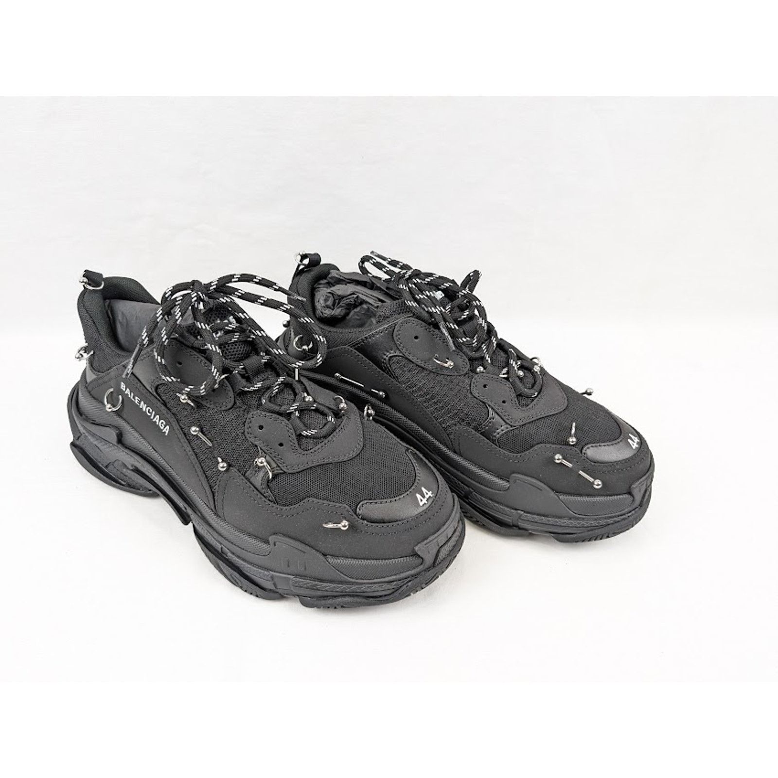 Balenciaga o1rshd1 Triple S Soccer Sneakers in Black/Silver Size US 13 / EU 46 - 15 Thumbnail