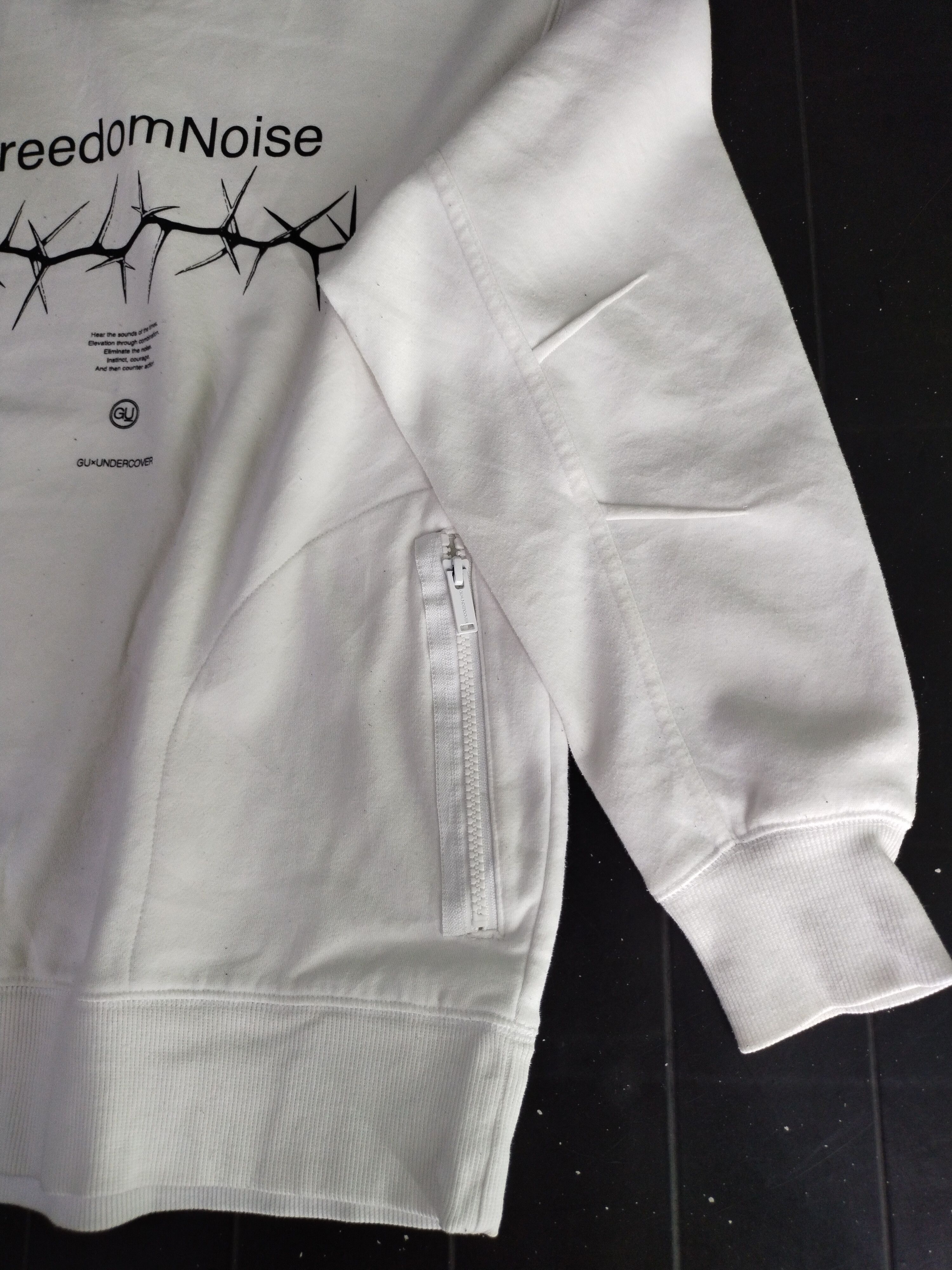 GU × Undercover GU x Undercover FreedomNoise White Sweatshirt Size US M / EU 48-50 / 2 - 5 Thumbnail