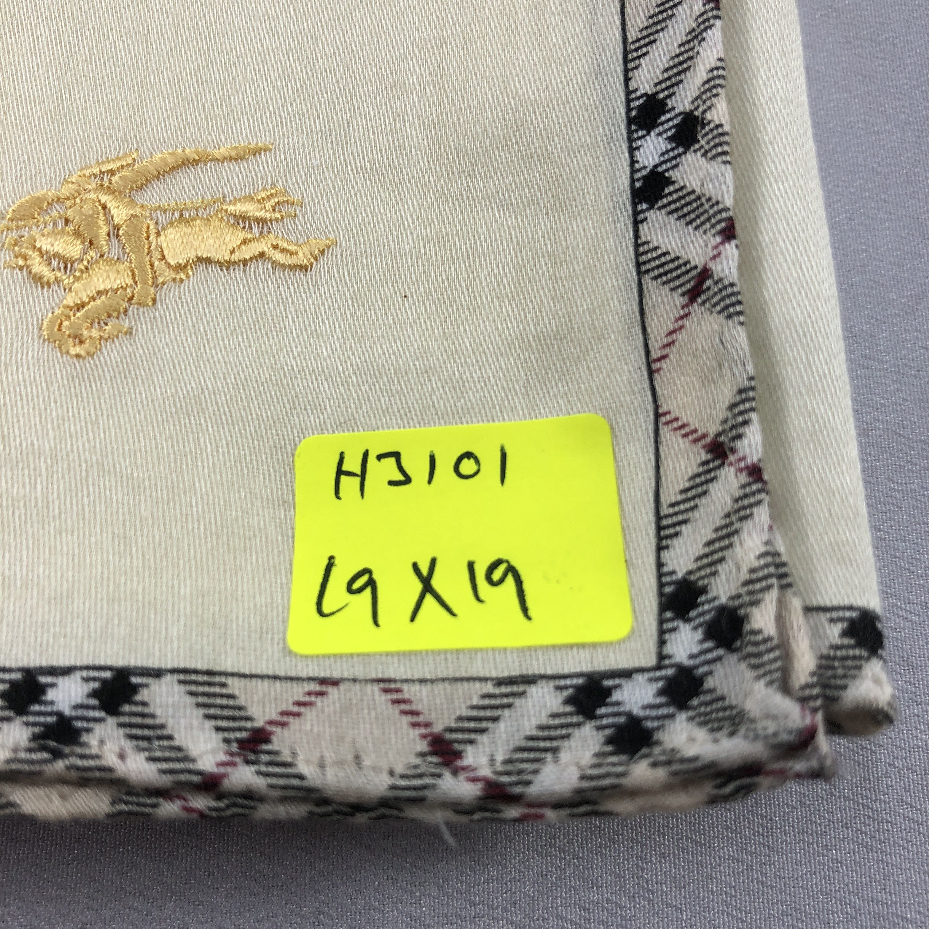 Burberry Burberry Handkerchief Neckerchief Bandana H3101 Size ONE SIZE - 8 Thumbnail