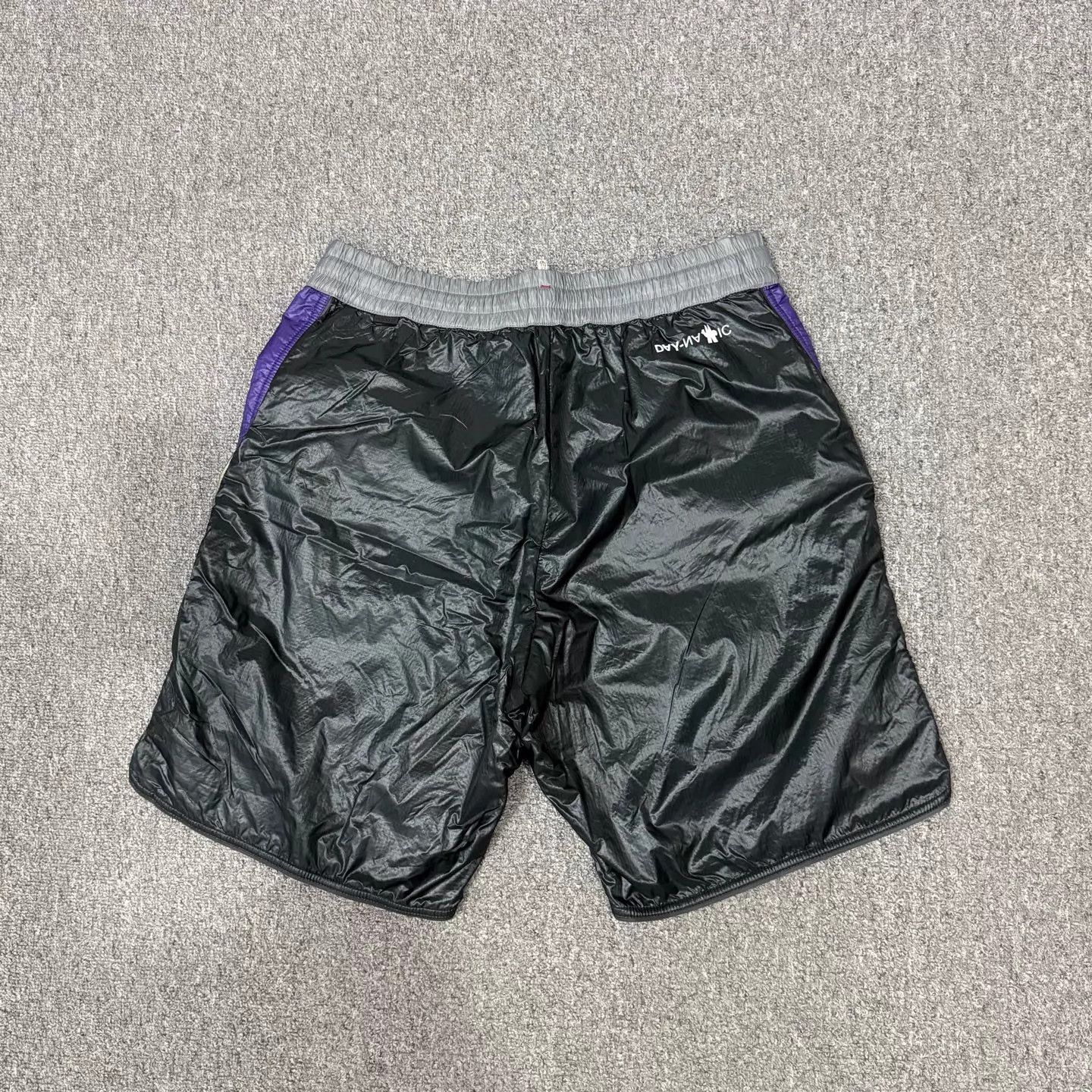 Moncler Moncler Black Purple Blocked Nylon Shorts M 99New Size US 32 / EU 48 - 2 Thumbnail