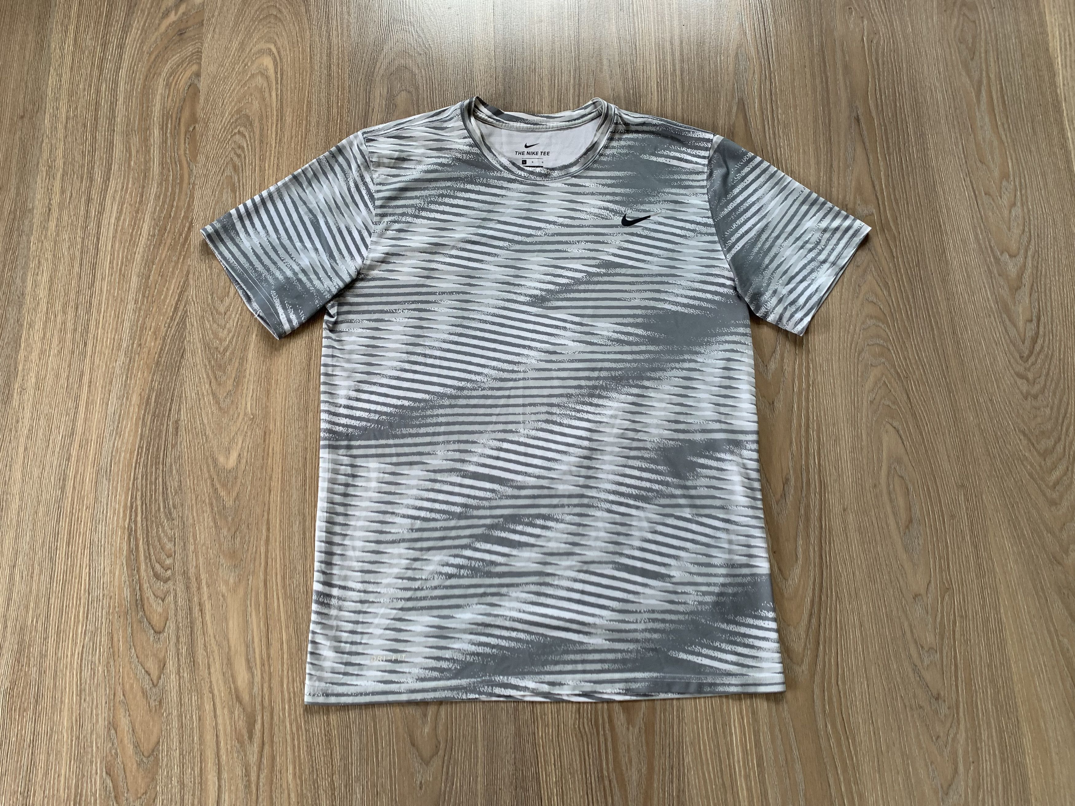 Nike × Vintage The Nike Tee Training T Shirt Size US L / EU 52-54 / 3 - 2 Thumbnail