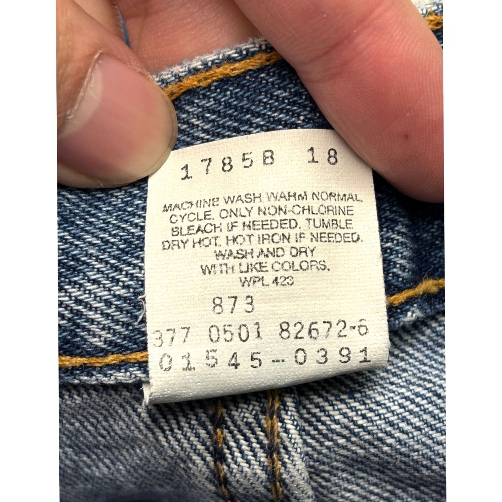 Levi's VINTAGE Levi's 545 Loose Fit Jeans Mens 46x30 Medium Wash Denim Straight Leg Size US 30 / EU 46 - 6 Thumbnail
