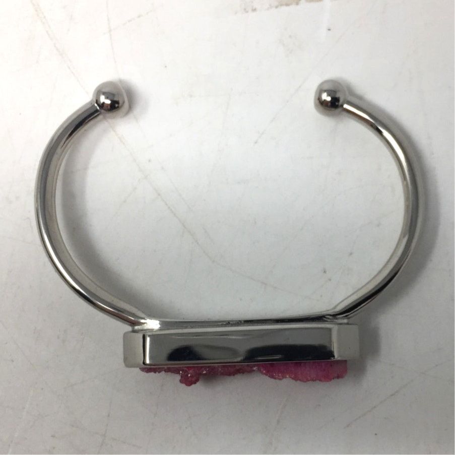 Other Kinsley Armelle Pink Blush Quartz Silver Ion Plated Bangle Size ONE SIZE - 11 Thumbnail