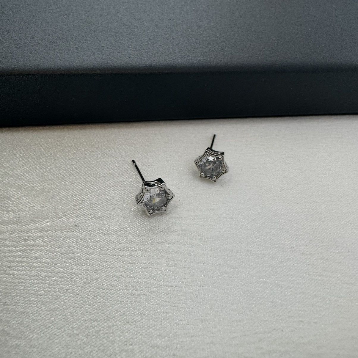 Other 6mm CZ Star Stud Earrings for Men Women Size ONE SIZE - 2 Thumbnail