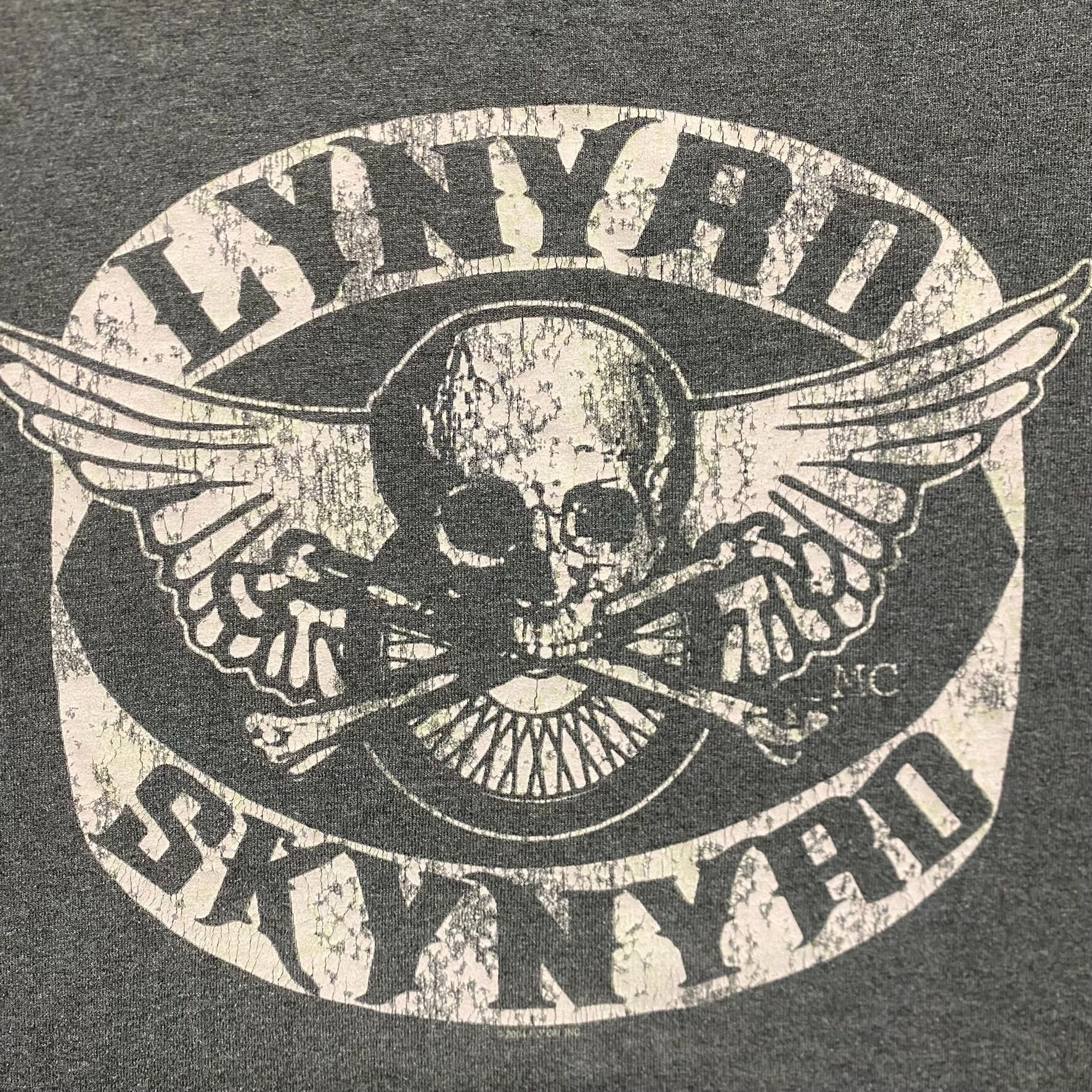 Vintage Vintage Y2K Lynyrd Skynyrd Skull Shirt MC Rock Band Tee Size US XL / EU 56 / 4 - 3 Thumbnail