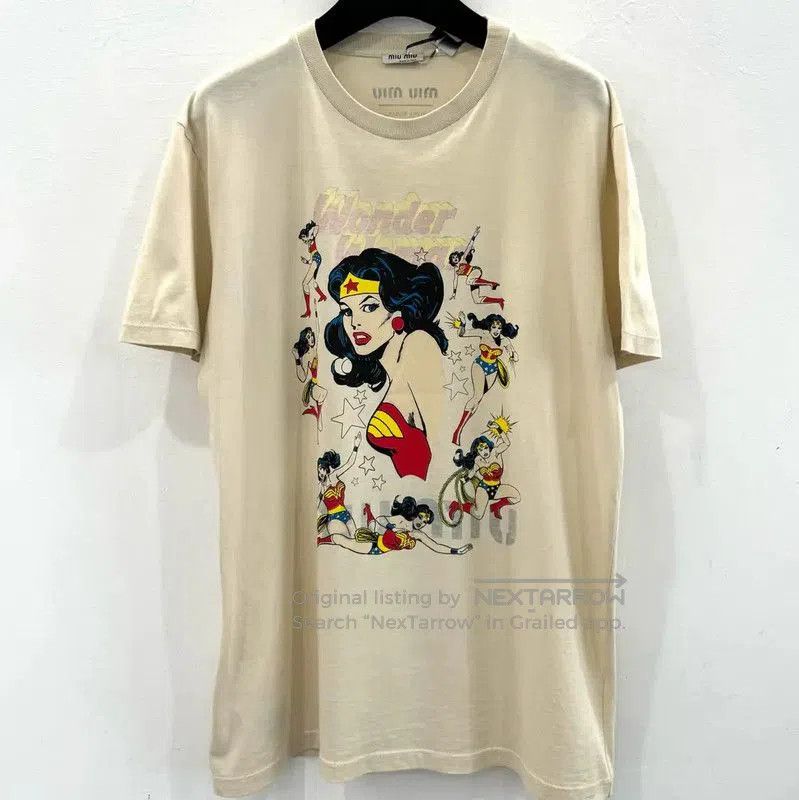 Miu Miu Miu Miu Wonder Woman Graphic T-Shirt . Size M / US 6-8 / IT 42-44 - 1 Thumbnail