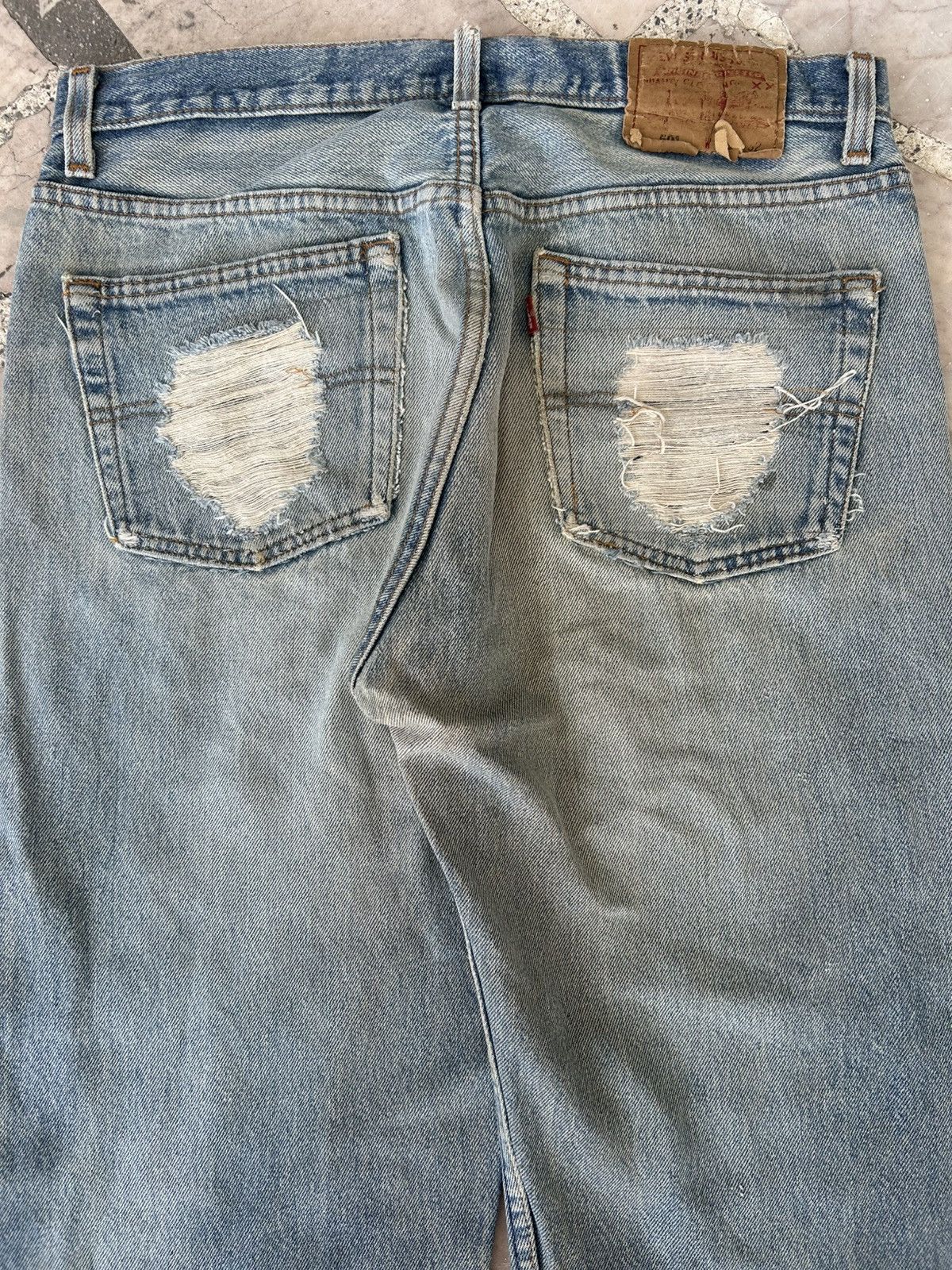 Levi's Levis 501 Vintage Ripped Jeans USA Size US 32 / EU 48 - 10 Thumbnail